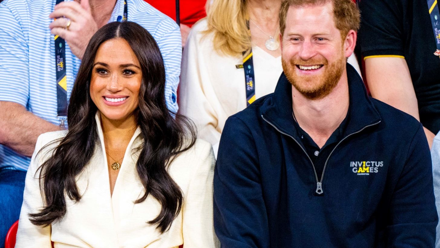&#x393;&#x3B9;&#x3B1;&#x3C4;&#x3AF; &#x3BF; Piers Morgan &#x3BC;&#x3B9;&#x3C3;&#x3B5;&#x3AF; &#x3C4;&#x3CC;&#x3C3;&#x3BF; &#x3C4;&#x3B7; Meghan Markle; &#x39F; &#x3BB;&#x3CC;&#x3B3;&#x3BF;&#x3C2; &#x3C0;&#x3BF;&#x3C5; &#x3C7;&#x3AC;&#x3BB;&#x3B1;&#x3C3;&#x3B5; &#x3B7; &#x3C6;&#x3B9;&#x3BB;&#x3B9;&#x3BA;&#x3AE; &#x3C4;&#x3BF;&#x3C5;&#x3C2; &#x3C3;&#x3C7;&#x3AD;&#x3C3;&#x3B7;