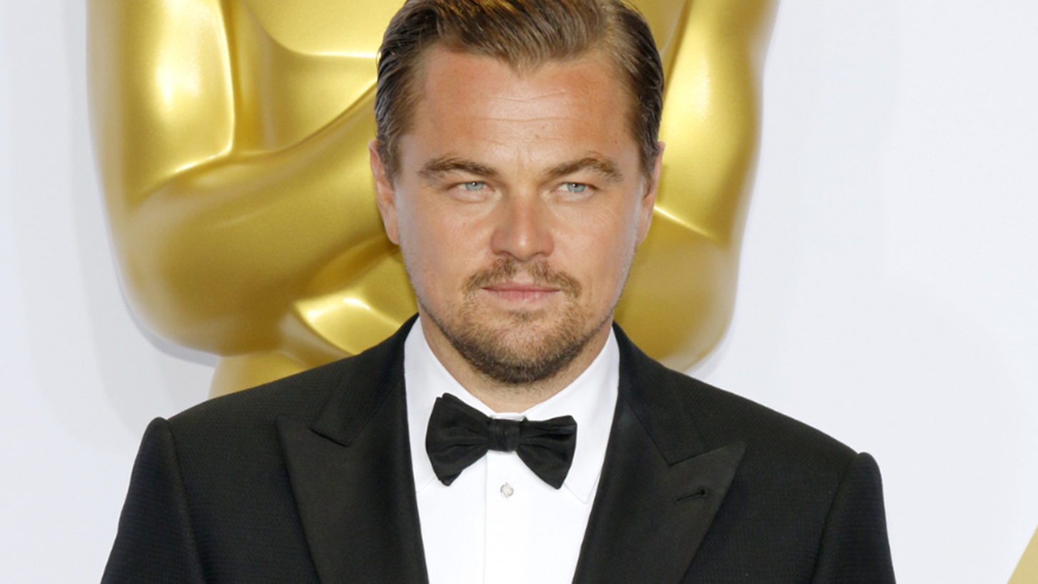 Leonardo DiCaprio - Gigi Hadid | &#x39C;&#x3B9;&#x3BB;&#x3AC;&#x3BC;&#x3B5; &#x3B3;&#x3B9;&#x3B1; &#x3C4;&#x3BF; &#x3BD;&#x3AD;&#x3BF; hot &#x3B6;&#x3B5;&#x3C5;&#x3B3;&#x3AC;&#x3C1;&#x3B9; &#x3C4;&#x3BF;&#x3C5; Hollywood;