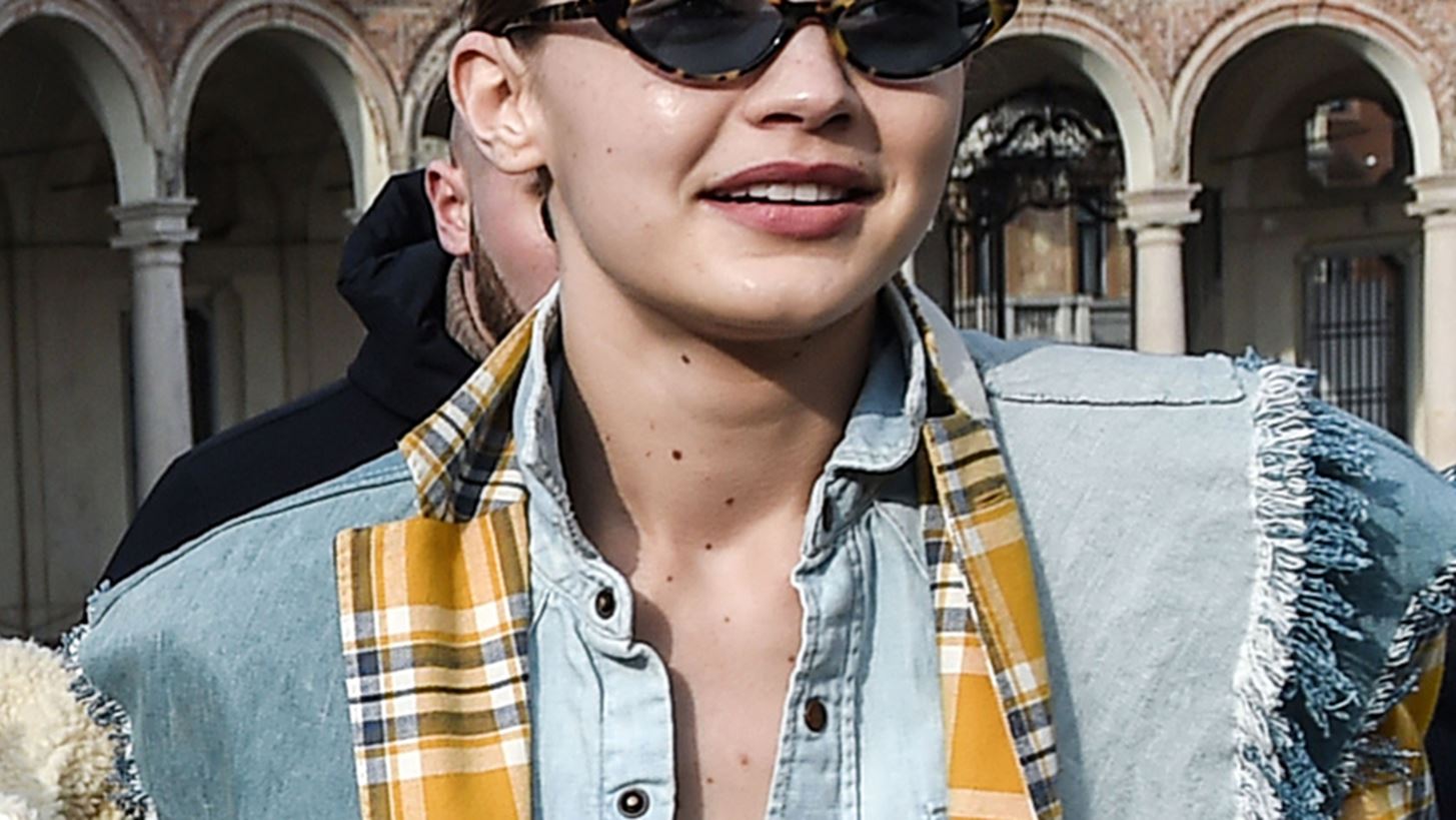 Gigi &#x3BA;&#x3B1;&#x3B9; Bella Hadid: &#x39F;&#x3B9; stylish &#x3B5;&#x3BC;&#x3C6;&#x3B1;&#x3BD;&#x3AF;&#x3C3;&#x3B5;&#x3B9;&#x3C2; &#x3C4;&#x3BF;&#x3C5;&#x3C2; &#x3C3;&#x3C4;&#x3BF; &#x39C;&#x3B9;&#x3BB;&#x3AC;&#x3BD;&#x3BF;