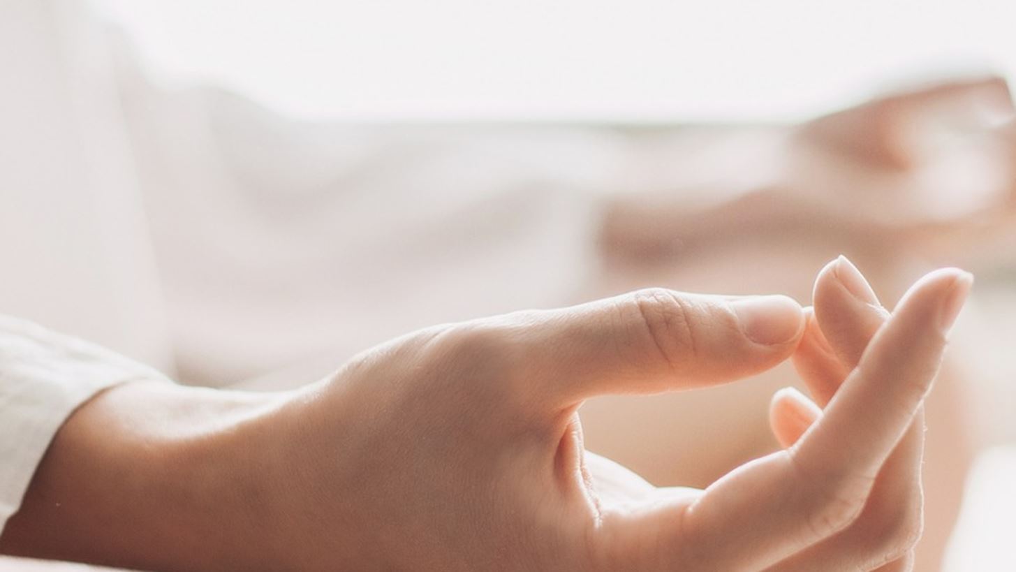 Είσαι yoga lover; Ξεκίνα την ημέρα σου με αυτό το flow