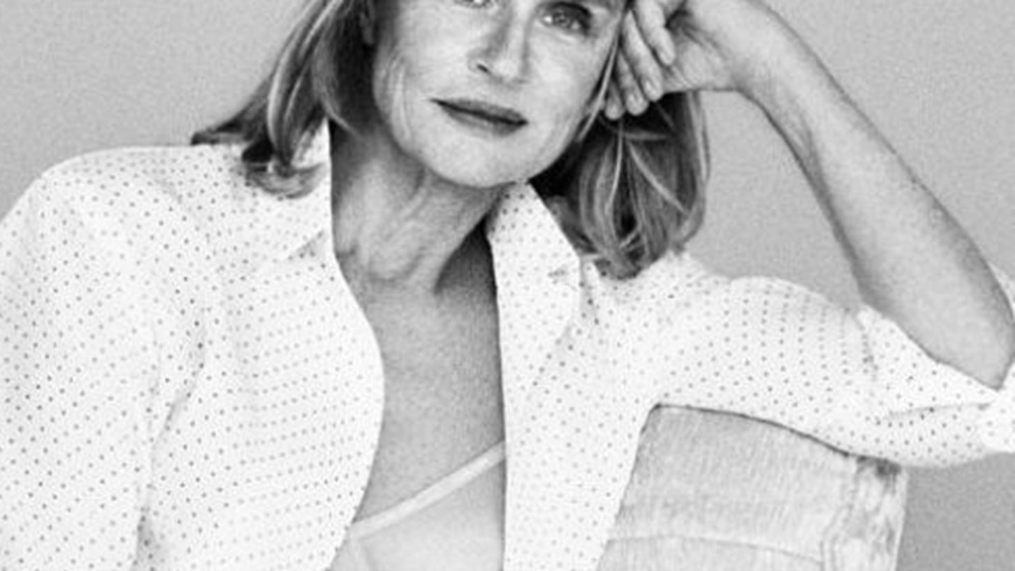 &#x397; Lauren Hutton &#x3C0;&#x3C1;&#x3C9;&#x3C4;&#x3B1;&#x3B3;&#x3C9;&#x3BD;&#x3B9;&#x3C3;&#x3C4;&#x3B5;&#x3AF; &#x3C3;&#x3C4;&#x3B7; &#x3BD;&#x3AD;&#x3B1; &#x3BA;&#x3B1;&#x3BC;&#x3C0;&#x3AC;&#x3BD;&#x3B9;&#x3B1; &#x3B5;&#x3C3;&#x3C9;&#x3C1;&#x3BF;&#x3CD;&#x3C7;&#x3C9;&#x3BD; &#x3C4;&#x3BF;&#x3C5; Calvin Klein