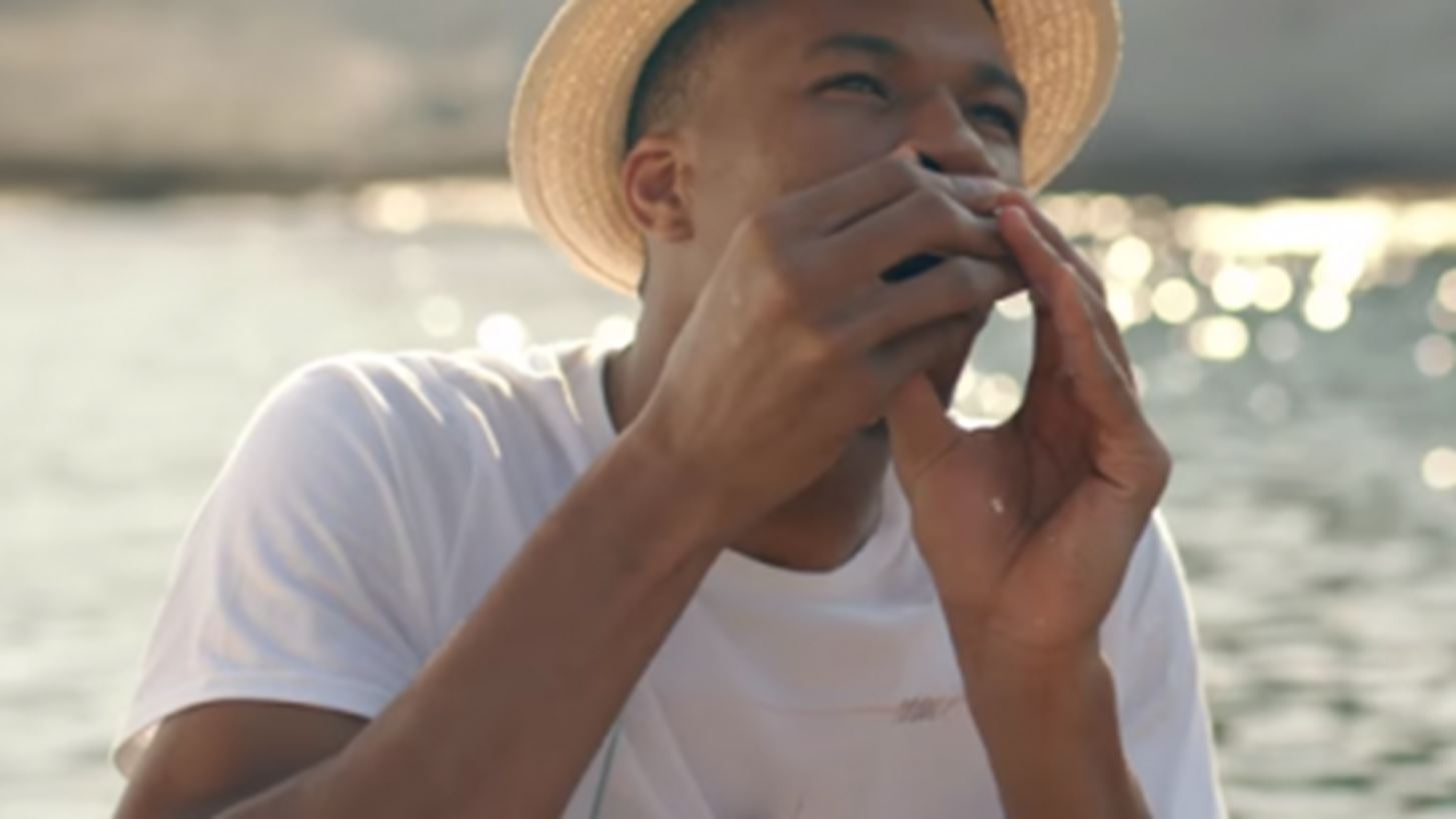 VIDEO : &#x397; &#x3B4;&#x3B9;&#x3B1;&#x3C6;&#x3AE;&#x3BC;&#x3B9;&#x3C3;&#x3B7; &#x3C4;&#x3BF;&#x3C5; &#x391;&#x3BD;&#x3C4;&#x3B5;&#x3C4;&#x3BF;&#x3BA;&#x3BF;&#x3CD;&#x3BD;&#x3BC;&#x3C0;&#x3BF; &#x3B3;&#x3B9;&#x3B1; &#x3C4;&#x3B7;&#x3BD; &#x395;&#x3BB;&#x3BB;&#x3AC;&#x3B4;&#x3B1; &#x3C0;&#x3BF;&#x3C5; &#x3B3;&#x3AF;&#x3BD;&#x3B5;&#x3C4;&#x3B1;&#x3B9; viral