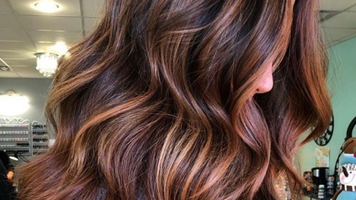 Raspberry Bourbon | &#x391;&#x3BD; &#x3B4;&#x3BF;&#x3BA;&#x3B9;&#x3BC;&#x3AC;&#x3C3;&#x3B5;&#x3B9;&#x3C2; &#x3AD;&#x3BD;&#x3B1; hair trend &#x3C6;&#x3AD;&#x3C4;&#x3BF;&#x3C2; &#x3C4;&#x3BF; &#x3C7;&#x3B5;&#x3B9;&#x3BC;&#x3CE;&#x3BD;&#x3B1;, &#x3B1;&#x3C2; &#x3B5;&#x3AF;&#x3BD;&#x3B1;&#x3B9; &#x3B1;&#x3C5;&#x3C4;&#x3CC;