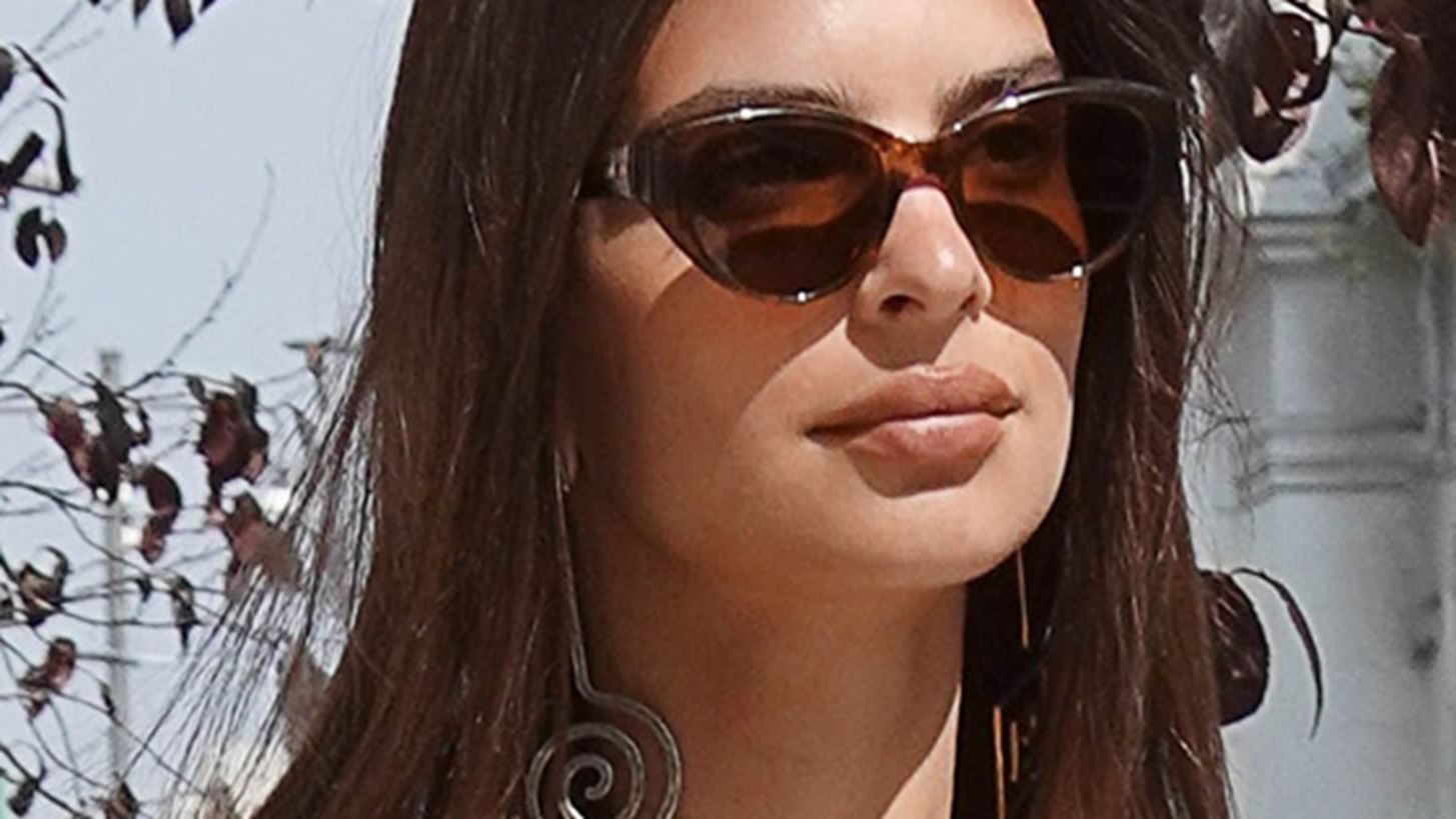 &#x3A0;&#x3BF;&#x3CD; &#x3B5;&#x3BD;&#x3C4;&#x3CC;&#x3C0;&#x3B9;&#x3C3;&#x3B5; &#x3BF; &#x3C6;&#x3C9;&#x3C4;&#x3BF;&#x3B3;&#x3C1;&#x3B1;&#x3C6;&#x3B9;&#x3BA;&#x3CC;&#x3C2; &#x3C6;&#x3B1;&#x3BA;&#x3CC;&#x3C2; &#x3C4;&#x3B7;&#x3BD; Emily Ratajkowski;