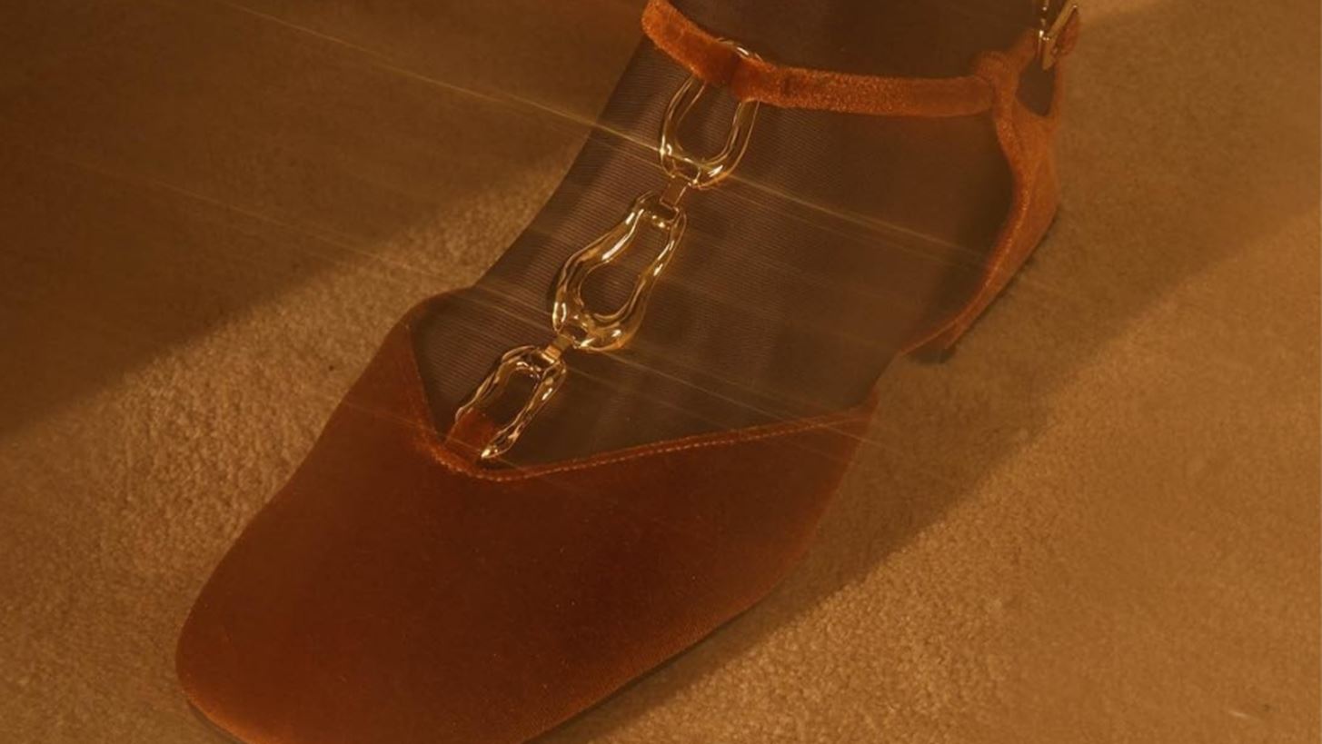 Yuul Yie: &#x3A4;&#x3BF; &#x3BA;&#x3BF;&#x3C1;&#x3B5;&#x3AC;&#x3C4;&#x3B9;&#x3BA;&#x3BF; brand &#x3C0;&#x3BF;&#x3C5; &#x3BB;&#x3B1;&#x3C4;&#x3C1;&#x3B5;&#x3CD;&#x3B5;&#x3B9; &#x3C4;&#x3BF;&#x3BD; &#x3BC;&#x3B9;&#x3BD;&#x3B9;&#x3BC;&#x3B1;&#x3BB;&#x3B9;&#x3C3;&#x3BC;&#x3CC; &#x3C4;&#x3C9;&#x3BD; 90&#x27;s