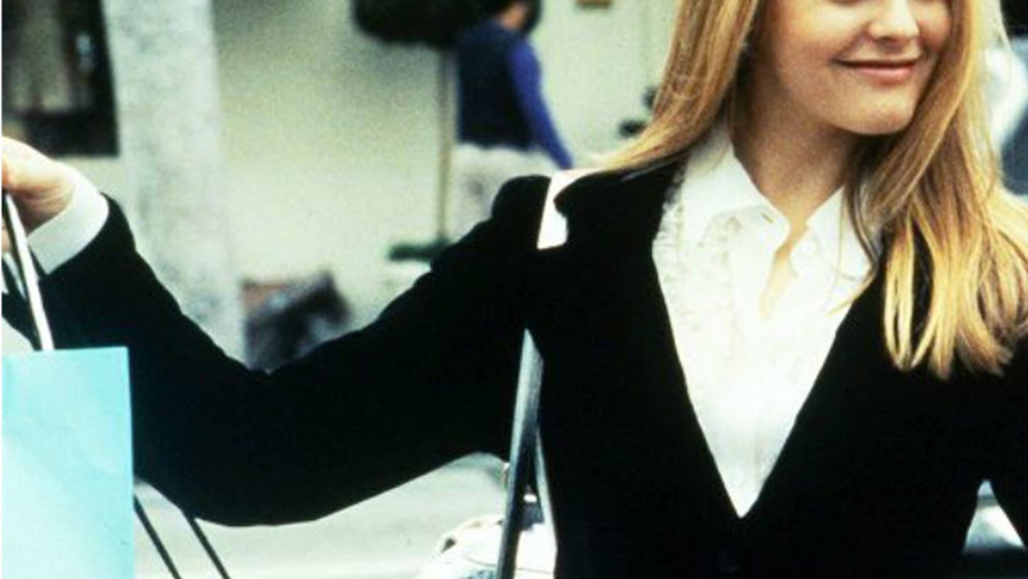 &#x397; Alicia Silverstone &#x3B5;&#x3B3;&#x3BA;&#x3B1;&#x3C4;&#x3AD;&#x3BB;&#x3B5;&#x3B9;&#x3C8;&#x3B5; &#x3C4;&#x3B7;&#x3BD; &#x3C5;&#x3C0;&#x3BF;&#x3BA;&#x3C1;&#x3B9;&#x3C4;&#x3B9;&#x3BA;&#x3AE; &#x3B3;&#x3B9;&#x3B1;&#x3C4;&#x3AF; &#x3B4;&#x3B5;&#x3BD; &#x3AC;&#x3BD;&#x3C4;&#x3B5;&#x3C7;&#x3B5; &#x3C4;&#x3BF; &#x3B1;&#x3BA;&#x3C1;&#x3B1;&#x3AF;&#x3BF; bodyshaming
