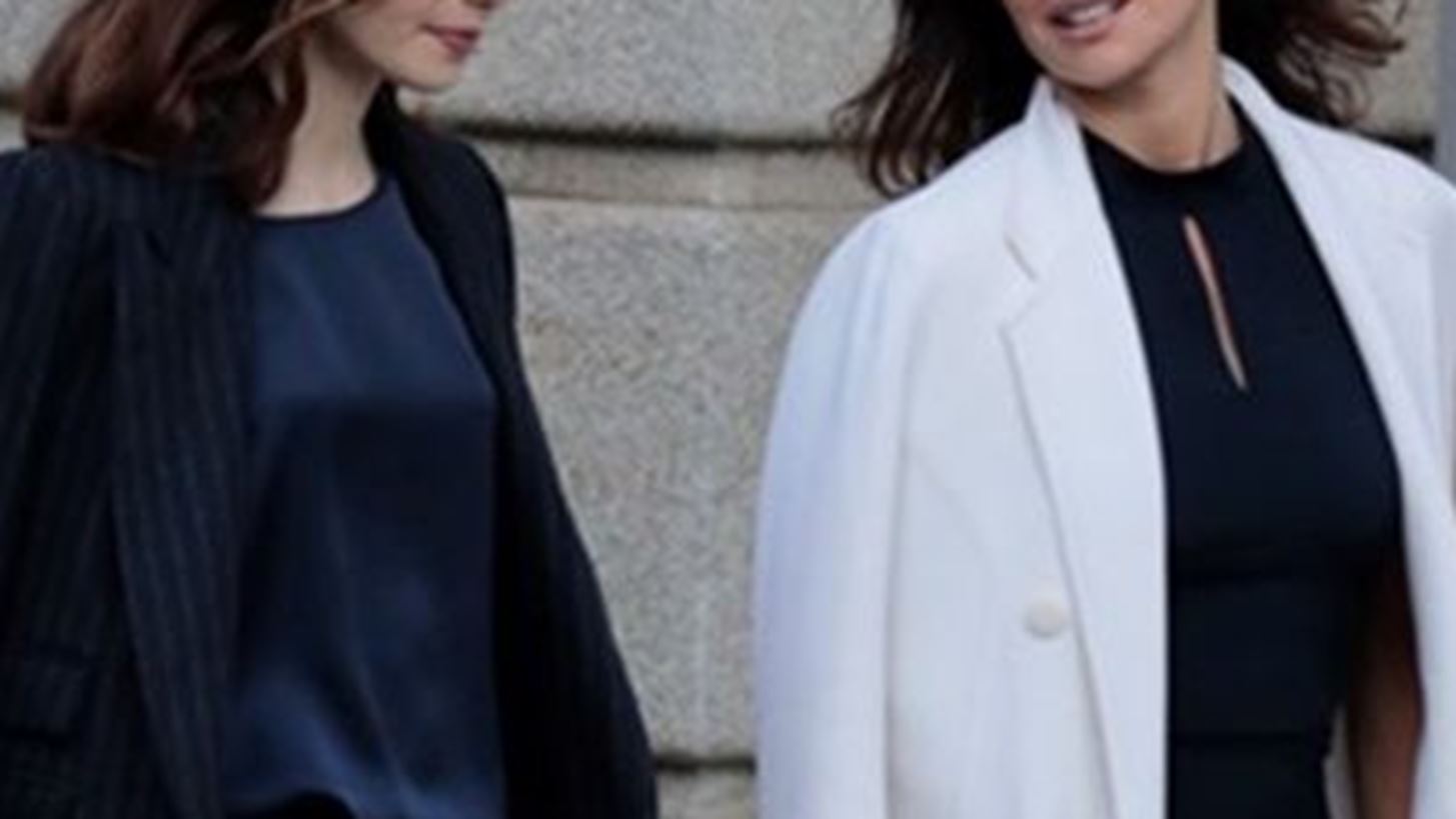 Penelope Cruz- Scarlett Johansson:  &#x3A0;&#x3BF;&#x3CD; &#x3C4;&#x3AF;&#x3C2; &#x3C3;&#x3C5;&#x3BD;&#x3AD;&#x3BB;&#x3B1;&#x3B2;&#x3B5; &#x3BF; &#x3C6;&#x3C9;&#x3C4;&#x3BF;&#x3B3;&#x3C1;&#x3B1;&#x3C6;&#x3B9;&#x3BA;&#x3CC;&#x3C2; &#x3C6;&#x3B1;&#x3BA;&#x3CC;&#x3C2;;