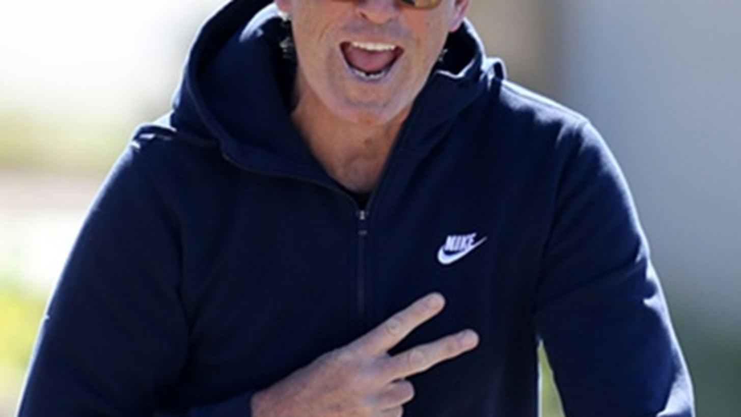 Emma Watson- Pierce Brosnan: &#x3A0;&#x3BF;&#x3CD; &#x3C4;&#x3BF;&#x3C5;&#x3C2; &#x3C3;&#x3C5;&#x3BD;&#x3AD;&#x3BB;&#x3B1;&#x3B2;&#x3B5; &#x3BF; &#x3C6;&#x3C9;&#x3C4;&#x3BF;&#x3B3;&#x3C1;&#x3B1;&#x3C6;&#x3B9;&#x3BA;&#x3CC;&#x3C2; &#x3C6;&#x3B1;&#x3BA;&#x3CC;&#x3C2;;