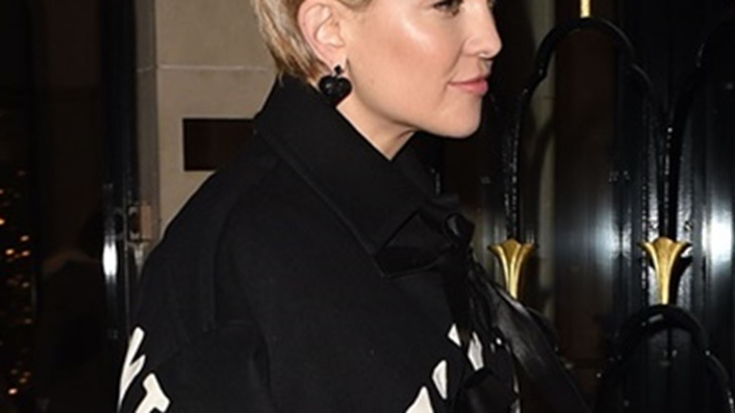 Kate Hudson- Kaia Gerber: &#x3A0;&#x3BF;&#x3CD; &#x3C4;&#x3B9;&#x3C2; &#x3B5;&#x3BD;&#x3C4;&#x3CC;&#x3C0;&#x3B9;&#x3C3;&#x3B5; &#x3BF; &#x3C6;&#x3C9;&#x3C4;&#x3BF;&#x3B3;&#x3C1;&#x3B1;&#x3C6;&#x3B9;&#x3BA;&#x3CC;&#x3C2; &#x3C6;&#x3B1;&#x3BA;&#x3CC;&#x3C2;;