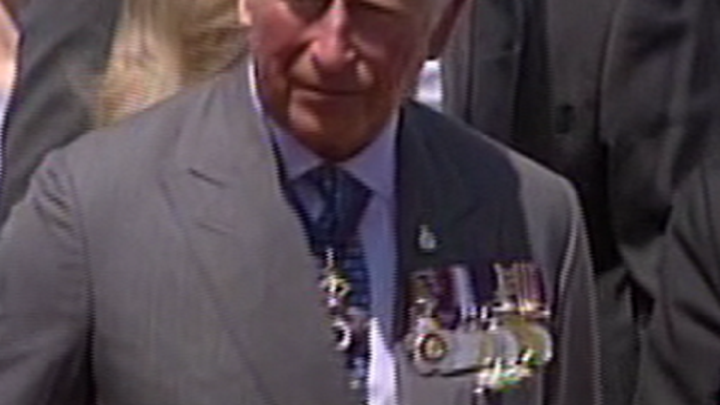 &#x3A0;&#x3C1;&#x3AF;&#x3B3;&#x3BA;&#x3B9;&#x3C0;&#x3B1;&#x3C2; &#x39A;&#x3AC;&#x3C1;&#x3BF;&#x3BB;&#x3BF;&#x3C2;- Camilla Parker Bowles: &#x388;&#x3C6;&#x3C4;&#x3B1;&#x3C3;&#x3B1;&#x3BD; &#x3C3;&#x3C4;&#x3B7;&#x3BD; &#x395;&#x3BB;&#x3BB;&#x3AC;&#x3B4;&#x3B1;!