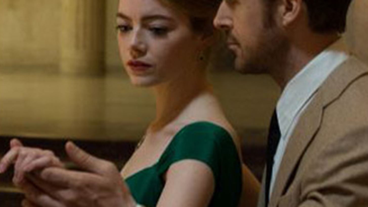 &#x393;&#x3B9;&#x3B1;&#x3C4;&#x3AF; &#x3B4;&#x3B5;&#x3BD; &#x3C0;&#x3C1;&#x3AD;&#x3C0;&#x3B5;&#x3B9; &#x3BD;&#x3B1; &#x3C7;&#x3AC;&#x3C3;&#x3B5;&#x3C4;&#x3B5; &#x3C4;&#x3BF; &quot;Collateral Beauty&quot; &amp; &#x3C4;&#x3BF; &#x3C0;&#x3BF;&#x3BB;&#x3C5;&#x3B1;&#x3BD;&#x3B1;&#x3BC;&#x3B5;&#x3BD;&#x3CC;&#x3BC;&#x3B5;&#x3BD;&#x3BF; &quot;La La Land&quot;