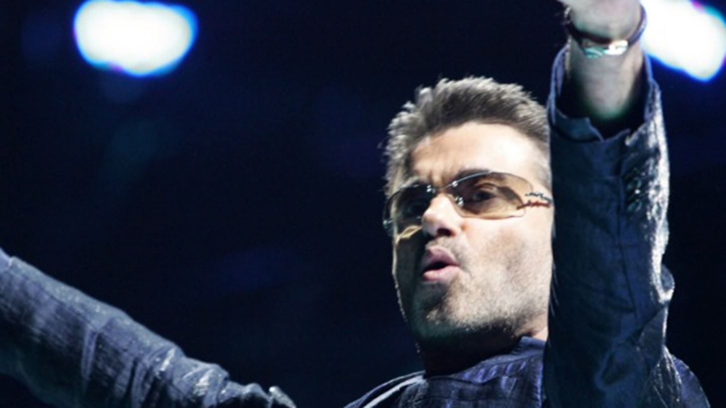 George Michael: &#x39F;&#x3B9; celebrities &#x3B1;&#x3BD;&#x3C4;&#x3B9;&#x3B4;&#x3C1;&#x3BF;&#x3CD;&#x3BD; &#x3C3;&#x3C4;&#x3BF; &#x3B8;&#x3AC;&#x3BD;&#x3B1;&#x3C4;&#x3CC; &#x3C4;&#x3BF;&#x3C5;
