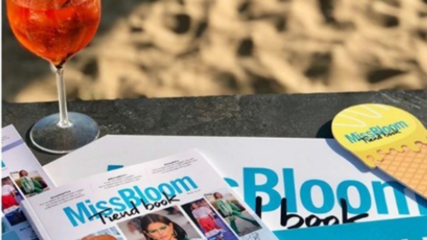 #MissBloomTrendbook Summer 2019 | &#x38C;&#x3BB;&#x3B1; &#x3CC;&#x3C3;&#x3B1; &#x3AD;&#x3B3;&#x3B9;&#x3BD;&#x3B1;&#x3BD; &#x3C3;&#x3C4;&#x3BF; sunset party &#x3BC;&#x3B1;&#x3C2;