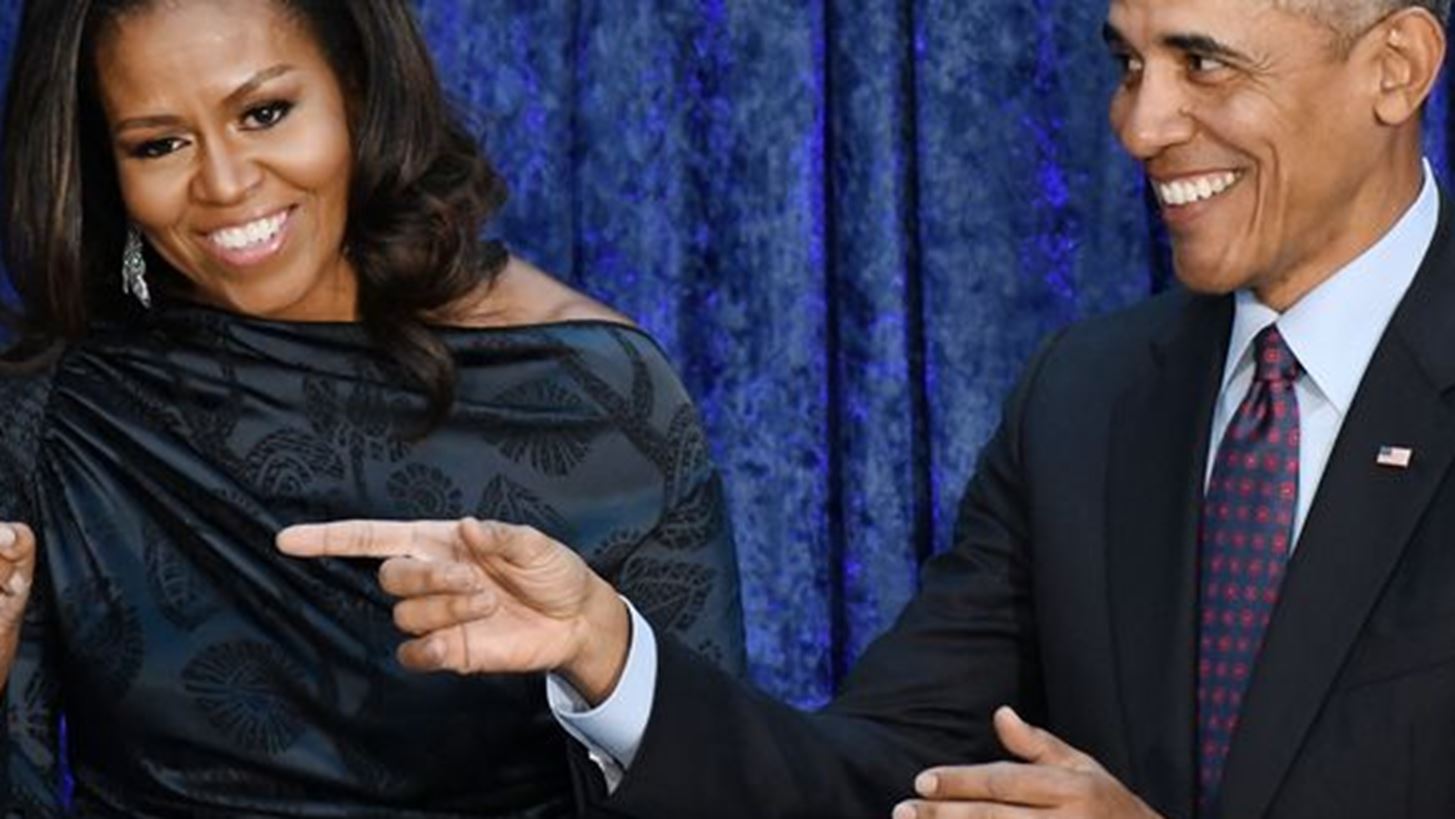 O Barack Obama &#x3B1;&#x3C0;&#x3BF;&#x3BA;&#x3B1;&#x3BB;&#x3CD;&#x3C0;&#x3C4;&#x3B5;&#x3B9; &#x3C0;&#x3BF;&#x3B9;&#x3AD;&#x3C2; &#x3B5;&#x3AF;&#x3BD;&#x3B1;&#x3B9; &#x3BF;&#x3B9; 3 &#x3B5;&#x3C1;&#x3C9;&#x3C4;&#x3AE;&#x3C3;&#x3B5;&#x3B9;&#x3C2; &#x3C0;&#x3BF;&#x3C5; &#x3C0;&#x3C1;&#x3AD;&#x3C0;&#x3B5;&#x3B9; &#x3BD;&#x3B1; &#x3BA;&#x3AC;&#x3BD;&#x3B5;&#x3B9;&#x3C2; &#x3C3;&#x3C4;&#x3BF;&#x3BD; &#x3B5;&#x3B1;&#x3C5;&#x3C4;&#x3CC; &#x3C3;&#x3BF;&#x3C5; &#x3C0;&#x3C1;&#x3B9;&#x3BD; &#x3C0;&#x3B1;&#x3BD;&#x3C4;&#x3C1;&#x3B5;&#x3C5;&#x3C4;&#x3B5;&#x3AF;&#x3C2;