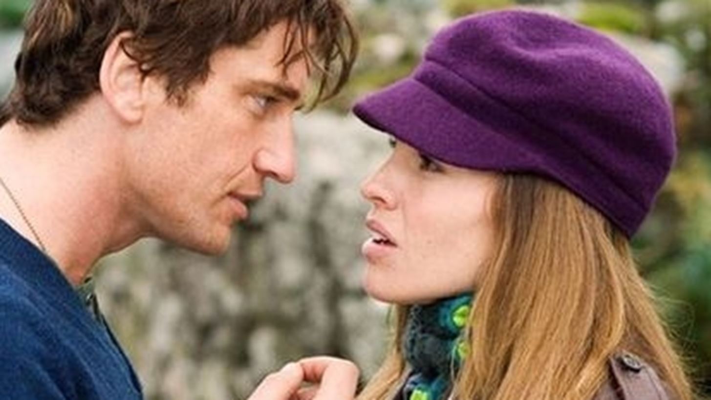 &quot;&#x3A0;&#x3B1;&#x3C1;&#x3B1;&#x3BB;&#x3AF;&#x3B3;&#x3BF; &#x3BD;&#x3B1; &#x3C3;&#x3BA;&#x3BF;&#x3C4;&#x3CE;&#x3C3;&#x3C9; &#x3C4;&#x3B7; Hilary Swank&quot; | &#x39F; Gerard Butler &#x3BC;&#x3B9;&#x3BB;&#x3AC;&#x3B5;&#x3B9; &#x3B3;&#x3B9;&#x3B1; &#x3C4;&#x3B7;&#x3BD; &#x3B5;&#x3C0;&#x3B9;&#x3BA;&#x3AF;&#x3BD;&#x3B4;&#x3C5;&#x3BD;&#x3B7; &#x3C3;&#x3BA;&#x3B7;&#x3BD;&#x3AE; &#x3C3;&#x3C4;&#x3BF; &#x27;P.S. I Love You&#x27;