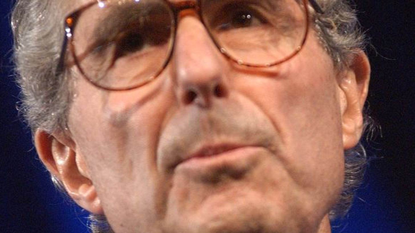 &#x388;&#x3C6;&#x3C5;&#x3B3;&#x3B5; &#x3B1;&#x3C0;&#x3CC; &#x3C4;&#x3B7; &#x3B6;&#x3C9;&#x3AE; &#x3BF; &#x3C3;&#x3C0;&#x3BF;&#x3C5;&#x3B4;&#x3B1;&#x3AF;&#x3BF;&#x3C2; &#x3C3;&#x3C5;&#x3B3;&#x3B3;&#x3C1;&#x3B1;&#x3C6;&#x3AD;&#x3B1;&#x3C2; &#x3A6;&#x3AF;&#x3BB;&#x3B9;&#x3C0; &#x3A1;&#x3BF;&#x3B8;