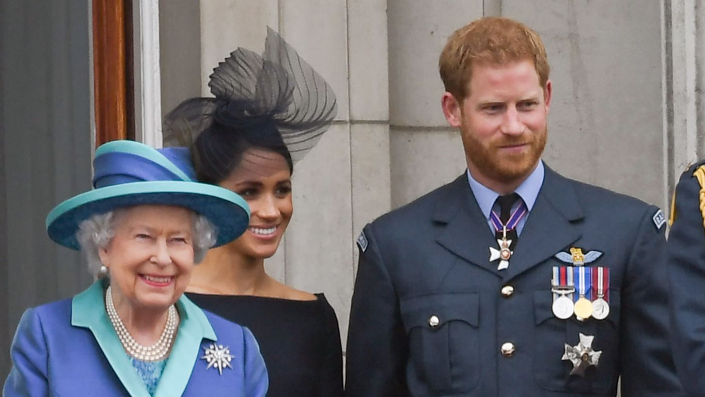 H Meghan Markle &#x3BA;&#x3B1;&#x3B9; &#x3BF; &#x3C0;&#x3C1;&#x3AF;&#x3B3;&#x3BA;&#x3B9;&#x3C0;&#x3B1;&#x3C2; Harry &#x3C3;&#x3C4;&#x3BF; &#x3C0;&#x3BB;&#x3B5;&#x3C5;&#x3C1;&#x3CC; &#x3C4;&#x3B7;&#x3C2; &#x3B2;&#x3B1;&#x3C3;&#x3AF;&#x3BB;&#x3B9;&#x3C3;&#x3C3;&#x3B1;&#x3C2; &#x395;&#x3BB;&#x3B9;&#x3C3;&#x3AC;&#x3B2;&#x3B5;&#x3C4; &#x3C3;&#x3C4;&#x3B7; &#x3A3;&#x3BA;&#x3C9;&#x3C4;&#x3AF;&#x3B1;