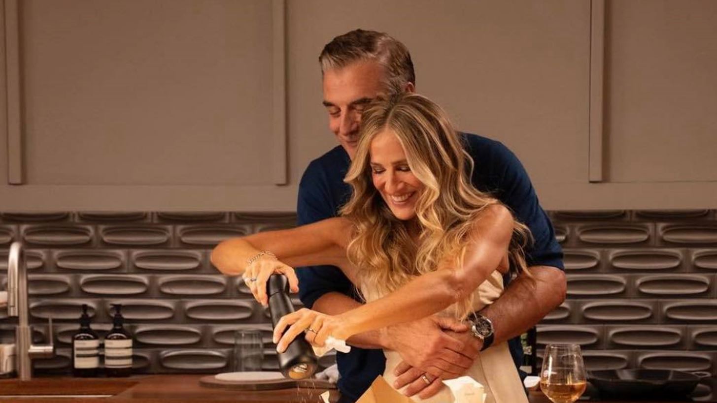 &#x3A0;&#x3CE;&#x3C2; &#x3C0;&#x3C1;&#x3B1;&#x3B3;&#x3BC;&#x3B1;&#x3C4;&#x3B9;&#x3BA;&#x3AC; &#x3BD;&#x3B9;&#x3CE;&#x3B8;&#x3B5;&#x3B9; &#x3B7; Sarah Jessica Parker &#x3CD;&#x3C3;&#x3C4;&#x3B5;&#x3C1;&#x3B1; &#x3B1;&#x3C0;&#x3CC; &#x3C4;&#x3B9;&#x3C2; &#x3BA;&#x3B1;&#x3C4;&#x3B1;&#x3B3;&#x3B3;&#x3B5;&#x3BB;&#x3AF;&#x3B5;&#x3C2; &#x3B5;&#x3BD;&#x3B1;&#x3BD;&#x3C4;&#x3AF;&#x3BF;&#x3BD; &#x3C4;&#x3BF;&#x3C5; Chris Noth