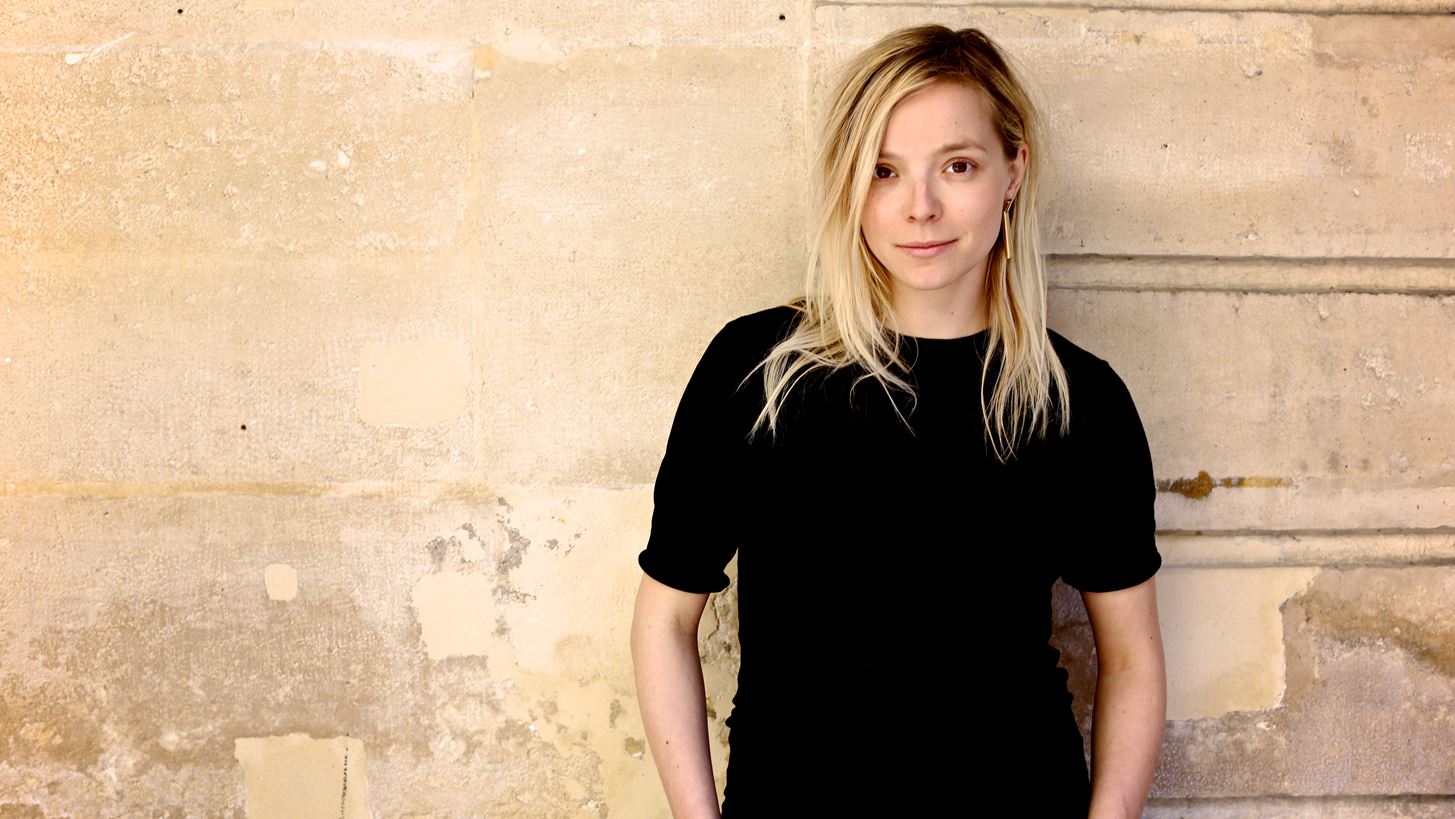 &#x39F;&#x3B9; &#x3C3;&#x3C5;&#x3BB;&#x3BB;&#x3BF;&#x3B3;&#x3AD;&#x3C2; &#x3BA;&#x3BF;&#x3C3;&#x3BC;&#x3B7;&#x3BC;&#x3AC;&#x3C4;&#x3C9;&#x3BD; &#x3C4;&#x3B7;&#x3C2; Charlotte Chesnais &#x3B5;&#x3AF;&#x3BD;&#x3B1;&#x3B9; &#x3C0;&#x3BB;&#x3AD;&#x3BF;&#x3BD; &#x3B4;&#x3B9;&#x3B1;&#x3B8;&#x3AD;&#x3C3;&#x3B9;&#x3BC;&#x3B5;&#x3C2; &#x3BA;&#x3B1;&#x3B9; &#x3C3;&#x3C4;&#x3B7;&#x3BD; &#x395;&#x3BB;&#x3BB;&#x3AC;&#x3B4;&#x3B1;