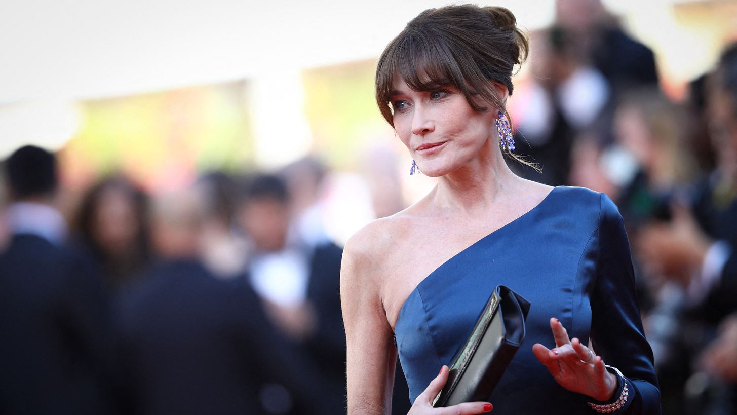 &#x39A;&#x3AC;&#x3BD;&#x3BD;&#x3B5;&#x3C2; 2019: &#x397; &#x3BC;&#x3BF;&#x3BD;&#x3B1;&#x3B4;&#x3B9;&#x3BA;&#x3AE; &#x3B5;&#x3BC;&#x3C6;&#x3AC;&#x3BD;&#x3B9;&#x3C3;&#x3B7; &#x3C4;&#x3B7;&#x3C2; Carla Bruni