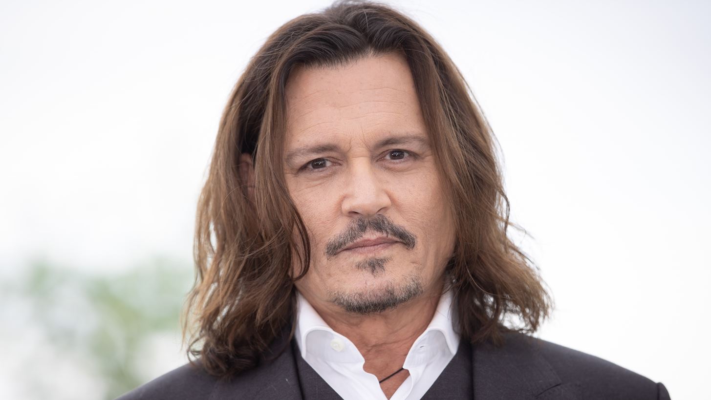 Johnny Depp | &#x391;&#x3C0;&#x3BF;&#x3BA;&#x3AC;&#x3BB;&#x3B5;&#x3C3;&#x3B5; &#x3C3;&#x3C5;&#x3BC;&#x3C0;&#x3C1;&#x3C9;&#x3C4;&#x3B1;&#x3B3;&#x3C9;&#x3BD;&#x3AF;&#x3C3;&#x3C4;&#x3C1;&#x3B9;&#x3AC; &#x3C4;&#x3BF;&#x3C5; &quot;&#x3B7;&#x3BB;&#x3AF;&#x3B8;&#x3B9;&#x3B1;&quot; &#x3BA;&#x3B1;&#x3C4;&#x3AC; &#x3C4;&#x3B7; &#x3B4;&#x3B9;&#x3AC;&#x3C1;&#x3BA;&#x3B5;&#x3B9;&#x3B1; &#x3B3;&#x3C5;&#x3C1;&#x3AF;&#x3C3;&#x3BC;&#x3B1;&#x3C4;&#x3BF;&#x3C2;