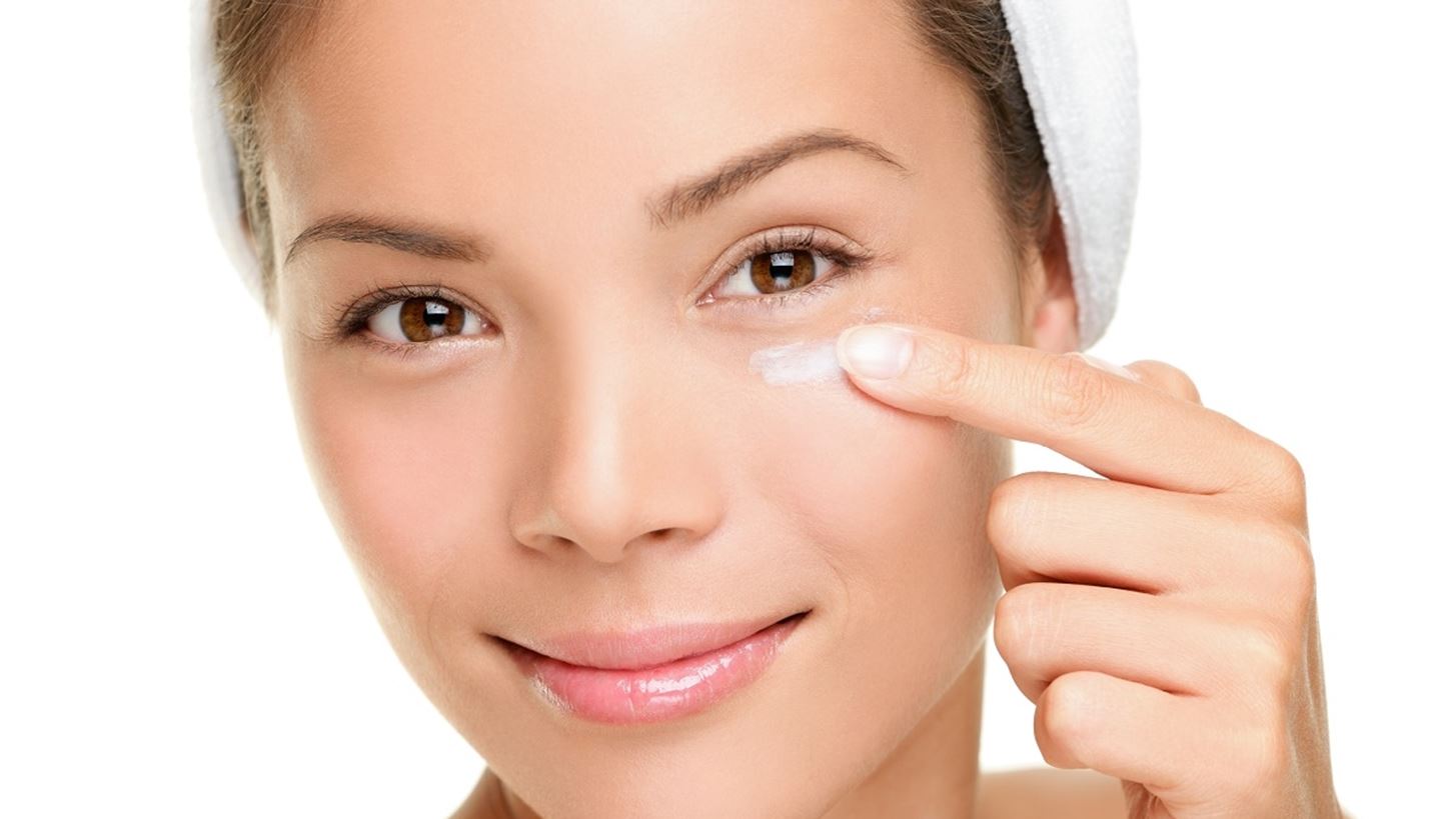 Η κρέμα ματιών που θα μεταμορφώσει το βλέμμα σου