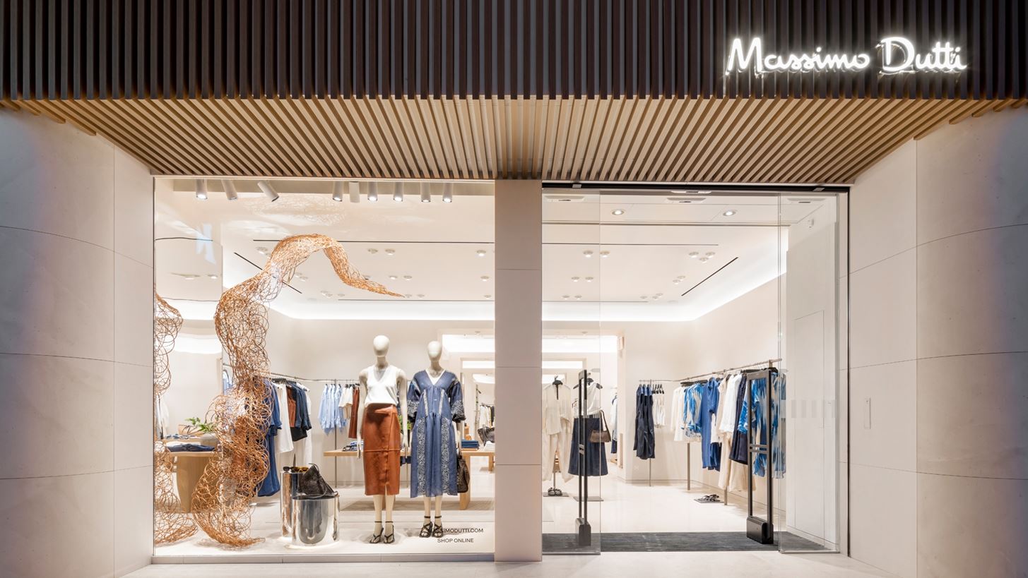 Massimo Dutti | &#x39C;&#x3AF;&#x3B1; &#x3BC;&#x3BF;&#x3BD;&#x3B1;&#x3B4;&#x3B9;&#x3BA;&#x3AE; &#x3B5;&#x3BC;&#x3C0;&#x3B5;&#x3B9;&#x3C1;&#x3AF;&#x3B1; &#x3B1;&#x3B3;&#x3BF;&#x3C1;&#x3CE;&#x3BD; &#x3C3;&#x3C4;&#x3BF; &#x3B1;&#x3BD;&#x3B1;&#x3BD;&#x3B5;&#x3C9;&#x3BC;&#x3AD;&#x3BD;&#x3BF; &#x3BA;&#x3B1;&#x3C4;&#x3AC;&#x3C3;&#x3C4;&#x3B7;&#x3BC;&#x3B1; &#x3C4;&#x3B7;&#x3C2; &#x393;&#x3BB;&#x3C5;&#x3C6;&#x3AC;&#x3B4;&#x3B1;&#x3C2;