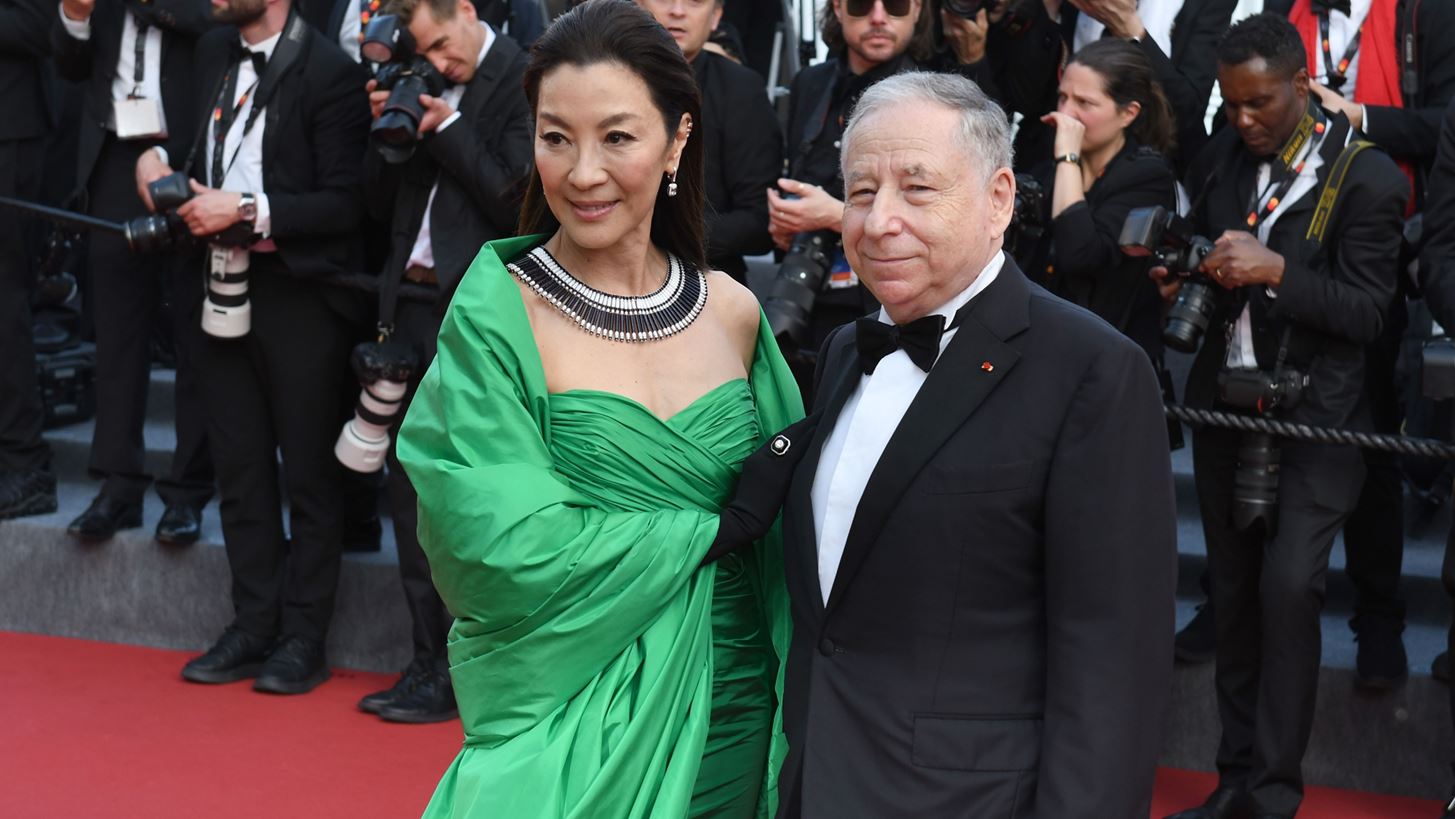Michelle Yeoh | &#x39C;&#x3B1;&#x3C2; &#x3B4;&#x3B5;&#x3AF;&#x3C7;&#x3BD;&#x3B5;&#x3B9; &#x3BB;&#x3B5;&#x3C0;&#x3C4;&#x3BF;&#x3BC;&#x3AD;&#x3C1;&#x3B5;&#x3B9;&#x3B5;&#x3C2; &#x3B1;&#x3C0;&#x3CC; &#x3C4;&#x3BF; Schiaparelli &#x3BD;&#x3C5;&#x3C6;&#x3B9;&#x3BA;&#x3CC; &#x3C4;&#x3B7;&#x3C2;