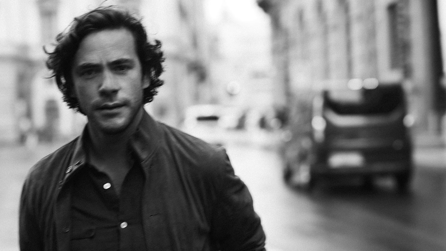 &#x39F; Jack Savoretti &#x3AD;&#x3C1;&#x3C7;&#x3B5;&#x3C4;&#x3B1;&#x3B9; &#x3BE;&#x3B1;&#x3BD;&#x3AC; &#x3C3;&#x3C4;&#x3B7;&#x3BD; &#x395;&#x3BB;&#x3BB;&#x3AC;&#x3B4;&#x3B1;
