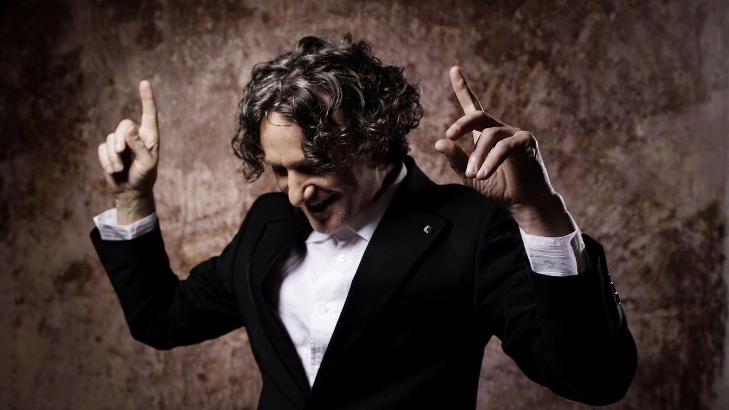 &#x39F; Goran Bregovi&#x107; &#x3B3;&#x3B9;&#x3B1; &#x3BC;&#x3AF;&#x3B1; &#x3BC;&#x3CC;&#x3BD;&#x3BF; &#x3B2;&#x3C1;&#x3B1;&#x3B4;&#x3B9;&#x3AC; &#x3C3;&#x3C4;&#x3B7;&#x3BD; &#x391;&#x3B8;&#x3AE;&#x3BD;&#x3B1;