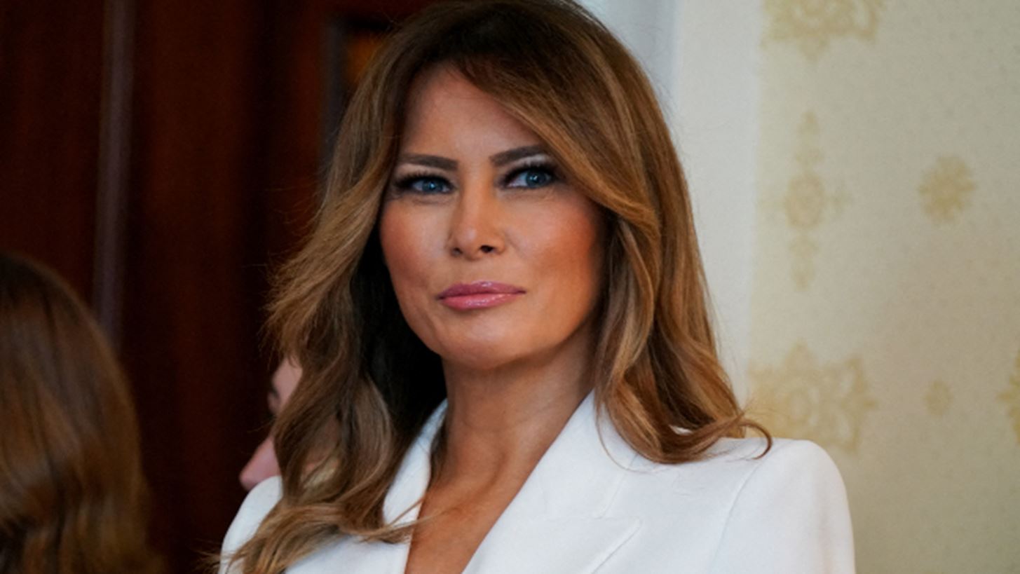 Melania and Me | &#x3A4;&#x3BF; &#x3B2;&#x3B9;&#x3B2;&#x3BB;&#x3AF;&#x3BF; &#x3C0;&#x3BF;&#x3C5; &quot;&#x3BA;&#x3B1;&#x3AF;&#x3B5;&#x3B9;&quot; &#x3C4;&#x3B7; Melania Trump
