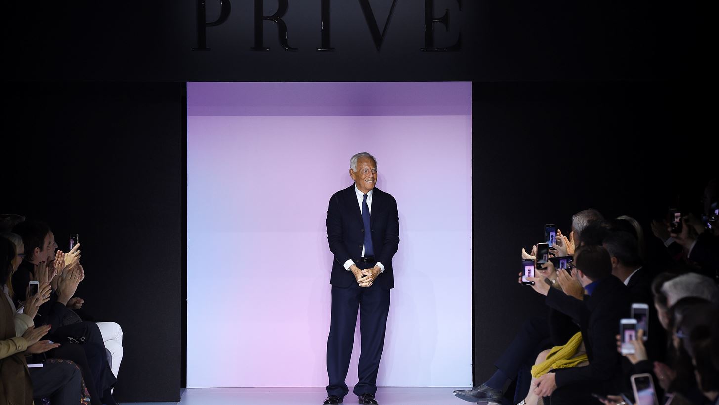 O Giorgio Armani &#x3B8;&#x3B1; &#x3C0;&#x3B1;&#x3C1;&#x3BF;&#x3C5;&#x3C3;&#x3B9;&#x3AC;&#x3C3;&#x3B5;&#x3B9; &#x3C4;&#x3B7; &#x3BD;&#x3AD;&#x3B1; &#x3C3;&#x3C5;&#x3BB;&#x3BB;&#x3BF;&#x3B3;&#x3AE; &#x3C4;&#x3BF;&#x3C5; live &#x3C3;&#x3C4;&#x3B7;&#x3BD; &#x3C4;&#x3B7;&#x3BB;&#x3B5;&#x3CC;&#x3C1;&#x3B1;&#x3C3;&#x3B7;