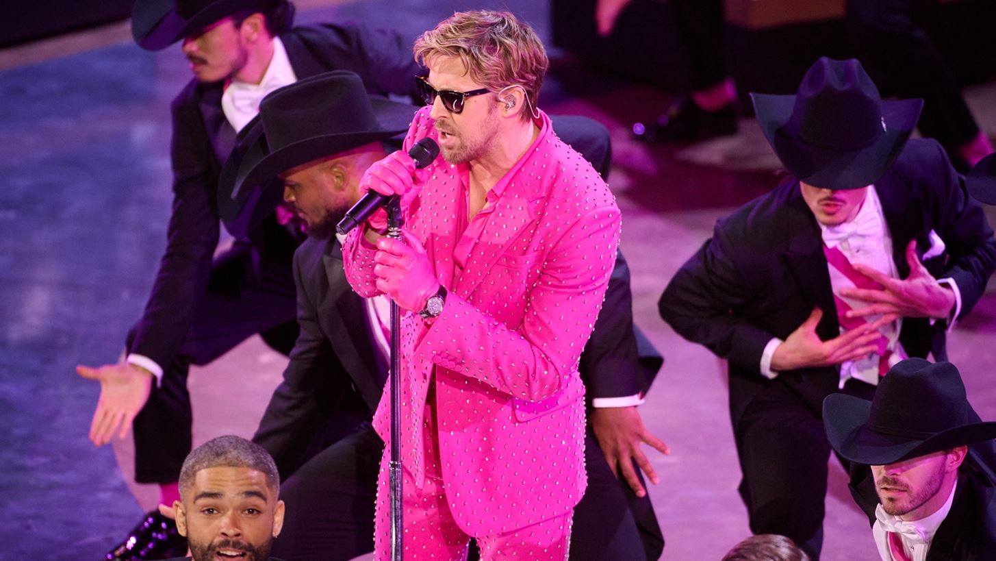 Ryan Gosling | &#x39F;&#x3B9; &#x3BA;&#x3CC;&#x3C1;&#x3B5;&#x3C2; &#x3C4;&#x3BF;&#x3C5; &#x3BE;&#x3AD;&#x3C1;&#x3BF;&#x3C5;&#x3BD; &#x3CC;&#x3BB;&#x3B7; &#x3C4;&#x3B7; &#x3C7;&#x3BF;&#x3C1;&#x3BF;&#x3B3;&#x3C1;&#x3B1;&#x3C6;&#x3AF;&#x3B1; &#x3C4;&#x3BF;&#x3C5; I&#x2019;m Just Ken