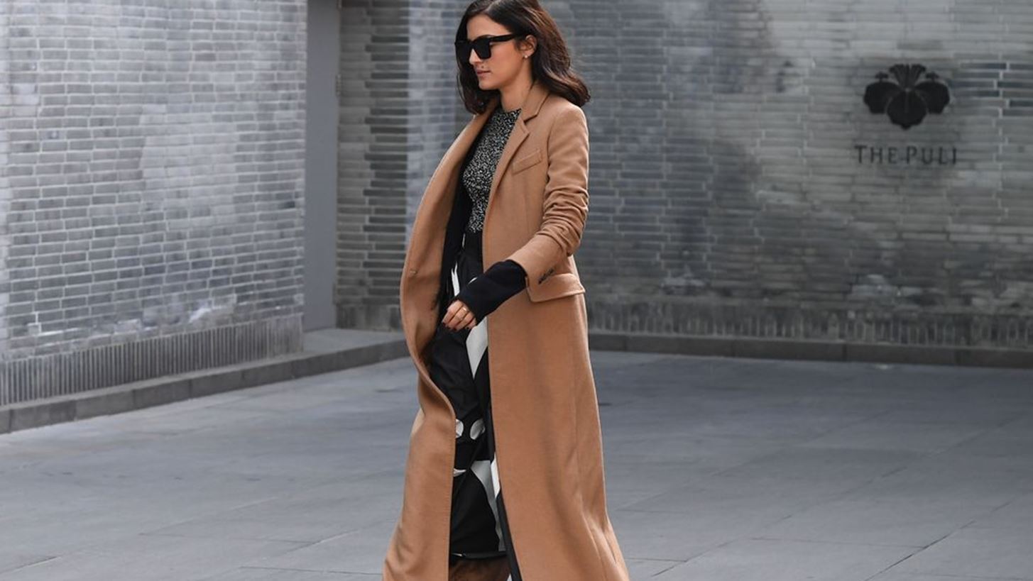 Eleonora Carisi: &#x39C;&#x3B1;&#x3C2; &#x3BC;&#x3B9;&#x3BB;&#x3AC;&#x3B5;&#x3B9; &#x3B1;&#x3C0;&#x3BF;&#x3BA;&#x3BB;&#x3B5;&#x3B9;&#x3C3;&#x3C4;&#x3B9;&#x3BA;&#x3AC; &#x3BA;&#x3B1;&#x3B9; &#x3B1;&#x3C0;&#x3BF;&#x3BA;&#x3B1;&#x3BB;&#x3CD;&#x3C0;&#x3C4;&#x3B5;&#x3B9; &#x3C4;&#x3B1; &#x3BC;&#x3C5;&#x3C3;&#x3C4;&#x3B9;&#x3BA;&#x3AC; &#x3C4;&#x3B7;&#x3C2;!