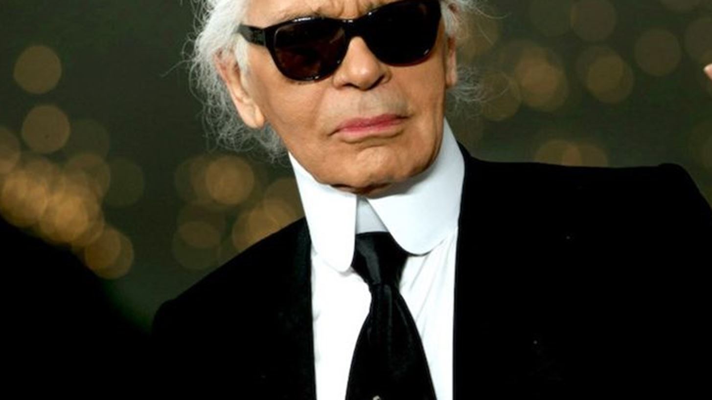 O Karl Lagerfeld &#x3C3;&#x3C7;&#x3B5;&#x3B4;&#x3AF;&#x3B1;&#x3C3;&#x3B5; &#x3C4;&#x3BF; &#x3C7;&#x3C1;&#x3B9;&#x3C3;&#x3C4;&#x3BF;&#x3C5;&#x3B3;&#x3B5;&#x3BD;&#x3BD;&#x3B9;&#x3AC;&#x3C4;&#x3B9;&#x3BA;&#x3BF; &#x3B4;&#x3AD;&#x3BD;&#x3C4;&#x3C1;&#x3BF; &#x3C4;&#x3BF;&#x3C5; Claridge&#x27;s