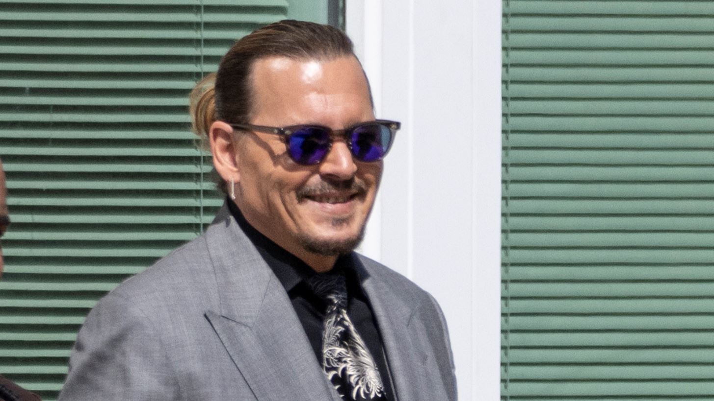 Johnny Depp | &#x3A4;&#x3AD;&#x3BB;&#x3BF;&#x3C2; &#x3C4;&#x3B1; &#x3BD;&#x3BF;&#x3BC;&#x3B9;&#x3BA;&#x3AC; &#x3BC;&#x3C0;&#x3BB;&#x3B5;&#x3BE;&#x3AF;&#x3BC;&#x3B1;&#x3C4;&#x3B1; &#x3B3;&#x3B9;&#x3B1; &#x3C4;&#x3BF;&#x3BD; &#x3B7;&#x3B8;&#x3BF;&#x3C0;&#x3BF;&#x3B9;&#x3CC; - &#x397; &#x3B1;&#x3BD;&#x3B1;&#x3B2;&#x3BF;&#x3BB;&#x3AE; &#x3C4;&#x3B7;&#x3C2; &#x3B4;&#x3AF;&#x3BA;&#x3B7;&#x3C2; &#x3C0;&#x3BF;&#x3C5; &#x3B8;&#x3B1; &#x3BE;&#x3B5;&#x3BA;&#x3B9;&#x3BD;&#x3BF;&#x3CD;&#x3C3;&#x3B5; &#x3C3;&#x3B5; &#x3BB;&#x3AF;&#x3B3;&#x3B5;&#x3C2; &#x3B7;&#x3BC;&#x3AD;&#x3C1;&#x3B5;&#x3C2;