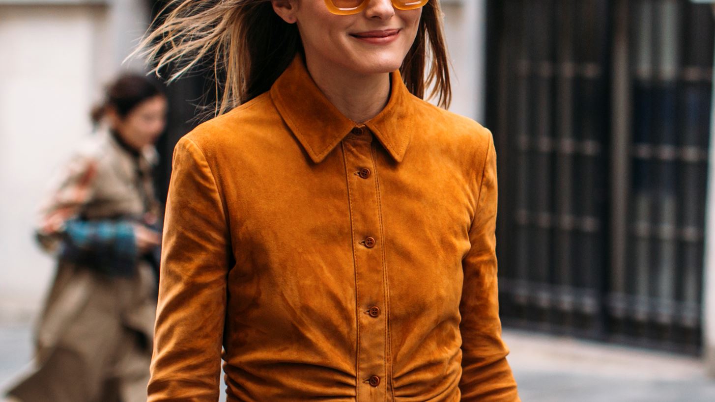Η Olivia Palermo φόρεσε το suede με τον πιο αναπάντεχο τρόπο