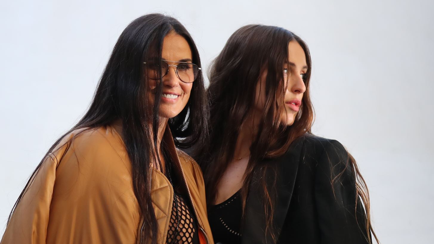 Demi Moore | &#x397; &#x3B5;&#x3BA;&#x3C0;&#x3BB;&#x3B7;&#x3BA;&#x3C4;&#x3B9;&#x3BA;&#x3AE; &#x3BF;&#x3BC;&#x3BF;&#x3B9;&#x3CC;&#x3C4;&#x3B7;&#x3C4;&#x3B1; &#x3BC;&#x3B5; &#x3C4;&#x3B7;&#x3BD; &#x3BA;&#x3CC;&#x3C1;&#x3B7; &#x3C4;&#x3B7;&#x3C2;, Scout Willis
