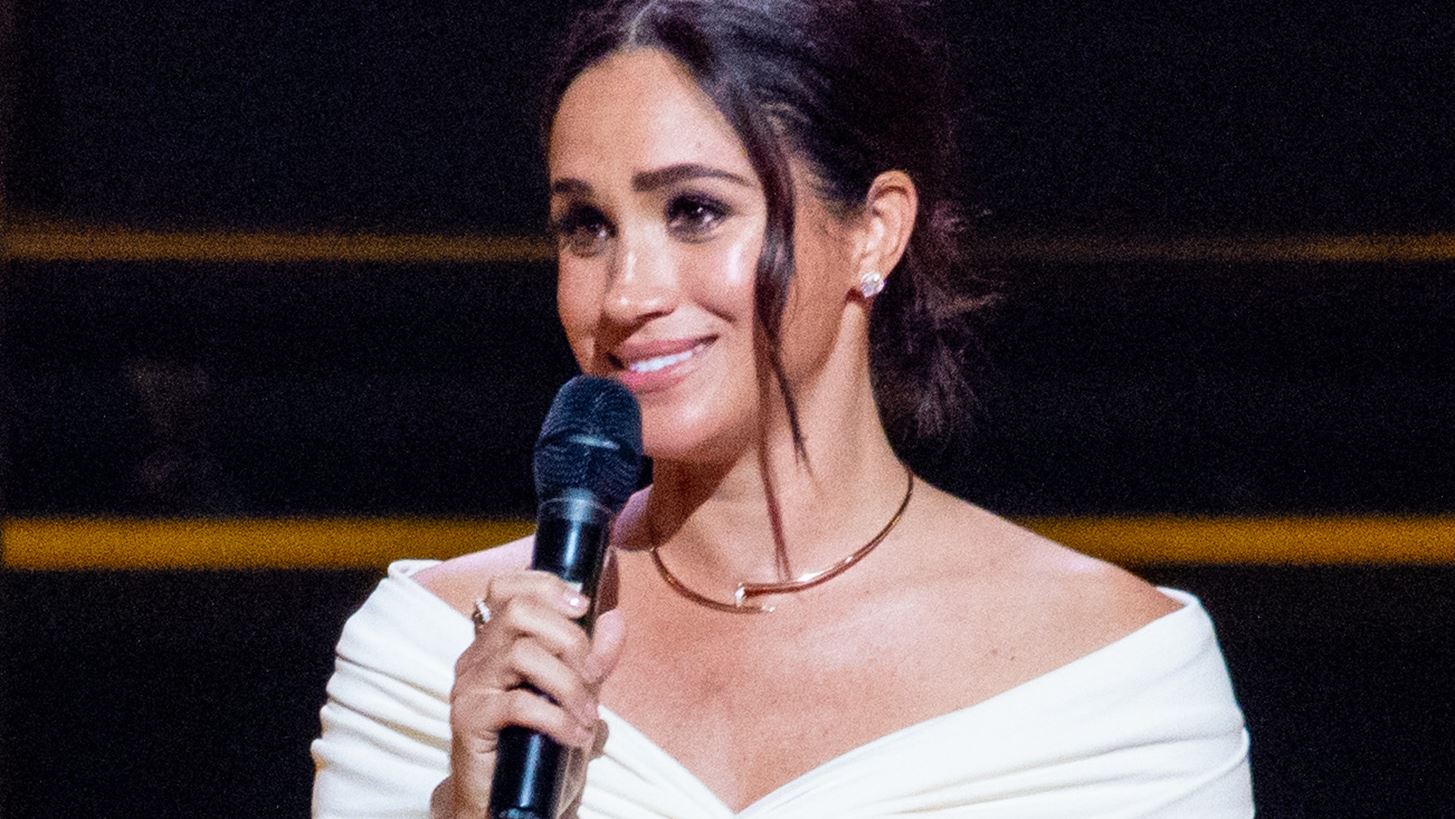 Meghan Markle | &#x395;&#x3AF;&#x3BD;&#x3B1;&#x3B9; &#x3B1;&#x3C5;&#x3C4;&#x3CC;&#x3C2; &#x3BF; &#x3C0;&#x3C1;&#x3BF;&#x3C3;&#x3C9;&#x3C0;&#x3B9;&#x3BA;&#x3CC;&#x3C2; &#x3C4;&#x3B7;&#x3C2; &#x3BB;&#x3BF;&#x3B3;&#x3B1;&#x3C1;&#x3B9;&#x3B1;&#x3C3;&#x3BC;&#x3CC;&#x3C2; &#x3C3;&#x3C4;&#x3BF; Instagram;