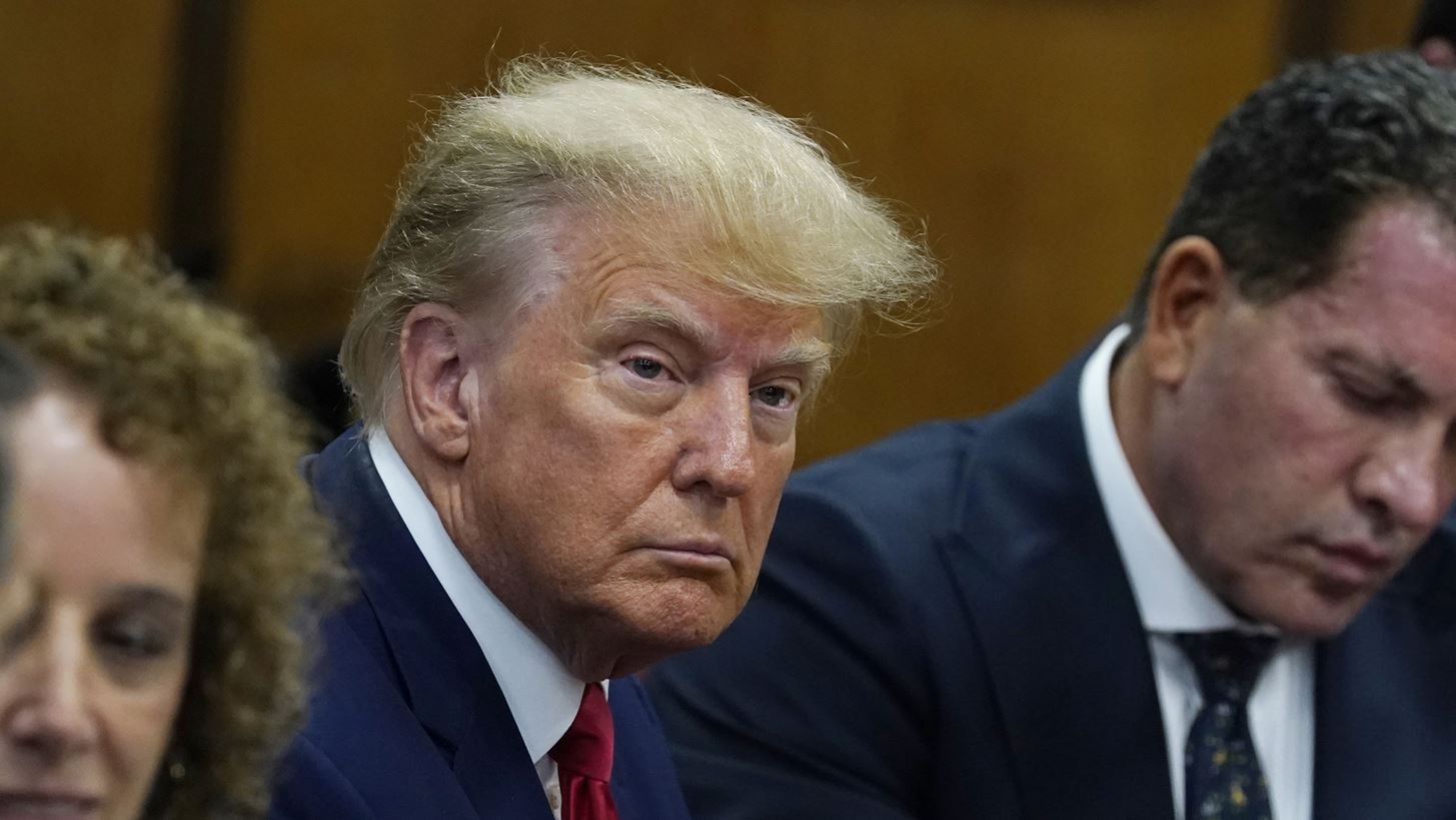 &#x39F; Donald Trump &#x3BA;&#x3C1;&#x3AF;&#x3B8;&#x3B7;&#x3BA;&#x3B5; &#x3AD;&#x3BD;&#x3BF;&#x3C7;&#x3BF;&#x3C2; &#x3B3;&#x3B9;&#x3B1; &#x3C3;&#x3B5;&#x3BE;&#x3BF;&#x3C5;&#x3B1;&#x3BB;&#x3B9;&#x3BA;&#x3AE; &#x3BA;&#x3B1;&#x3BA;&#x3BF;&#x3C0;&#x3BF;&#x3AF;&#x3B7;&#x3C3;&#x3B7;