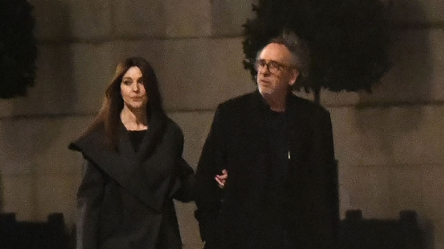 Monica Bellucci - Tim Burton | &#x39F;&#x3B9; &#x3C6;&#x3C9;&#x3C4;&#x3BF;&#x3B3;&#x3C1;&#x3B1;&#x3C6;&#x3AF;&#x3B5;&#x3C2; &#x3B1;&#x3C0;&#x3CC; &#x3C4;&#x3B7; &#x3BD;&#x3AD;&#x3B1; &#x3C1;&#x3BF;&#x3BC;&#x3B1;&#x3BD;&#x3C4;&#x3B9;&#x3BA;&#x3AE; &#x3B1;&#x3C0;&#x3CC;&#x3B4;&#x3C1;&#x3B1;&#x3C3;&#x3B7; &#x3C3;&#x3C4;&#x3B7; &#x39C;&#x3B1;&#x3B4;&#x3C1;&#x3AF;&#x3C4;&#x3B7;