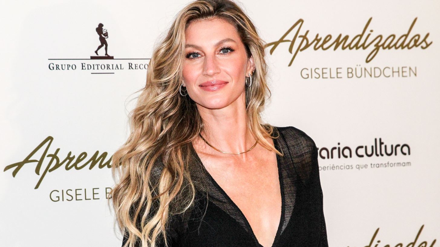 &#x389;&#x3C1;&#x3B8;&#x3B5; &#x3B5;&#x3C0;&#x3B9;&#x3C4;&#x3AD;&#x3BB;&#x3BF;&#x3C5;&#x3C2; &#x3B7; &#x3C3;&#x3B5;&#x3B9;&#x3C1;&#x3AC; &#x3C4;&#x3B7;&#x3C2; Gisele! &#x3A3;&#x3C4;&#x3B1; 42 &#x3C4;&#x3B7;&#x3C2; &#x3B4;&#x3B5;&#x3BD; &#x3C3;&#x3C5;&#x3BC;&#x3B2;&#x3B9;&#x3B2;&#x3AC;&#x3B6;&#x3B5;&#x3C4;&#x3B1;&#x3B9; &#x3BD;&#x3B1; &#x3B1;&#x3C6;&#x3AE;&#x3C3;&#x3B5;&#x3B9; &#x3BA;&#x3B1;&#x3BC;&#x3AF;&#x3B1; &#x3B5;&#x3C5;&#x3BA;&#x3B1;&#x3B9;&#x3C1;&#x3AF;&#x3B1; &#x3BD;&#x3B1; &#x3C0;&#x3AC;&#x3B5;&#x3B9; &#x3C7;&#x3B1;&#x3BC;&#x3AD;&#x3BD;&#x3B7;