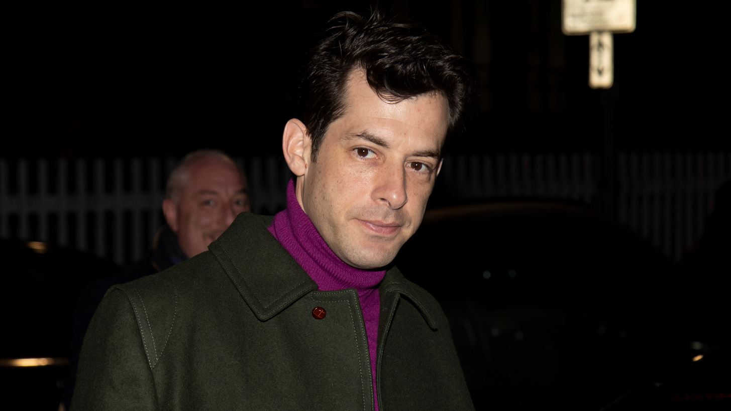 Mark Ronson | &#x398;&#x3B1; &#x3B3;&#x3AF;&#x3BD;&#x3B5;&#x3B9; &#x3B3;&#x3B1;&#x3BC;&#x3C0;&#x3C1;&#x3CC;&#x3C2; &#x3C4;&#x3B7;&#x3C2; Meryl Streep;