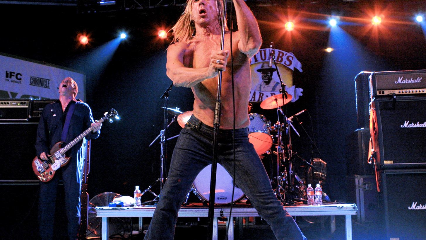 O Iggy Pop &#x3C4;&#x3C1;&#x3B1;&#x3B3;&#x3BF;&#x3C5;&#x3B4;&#x3AC;&#x3B5;&#x3B9; &#x3B3;&#x3B9;&#x3B1; &#x3C4;&#x3BF;&#x3BD; Matthew McConaughey