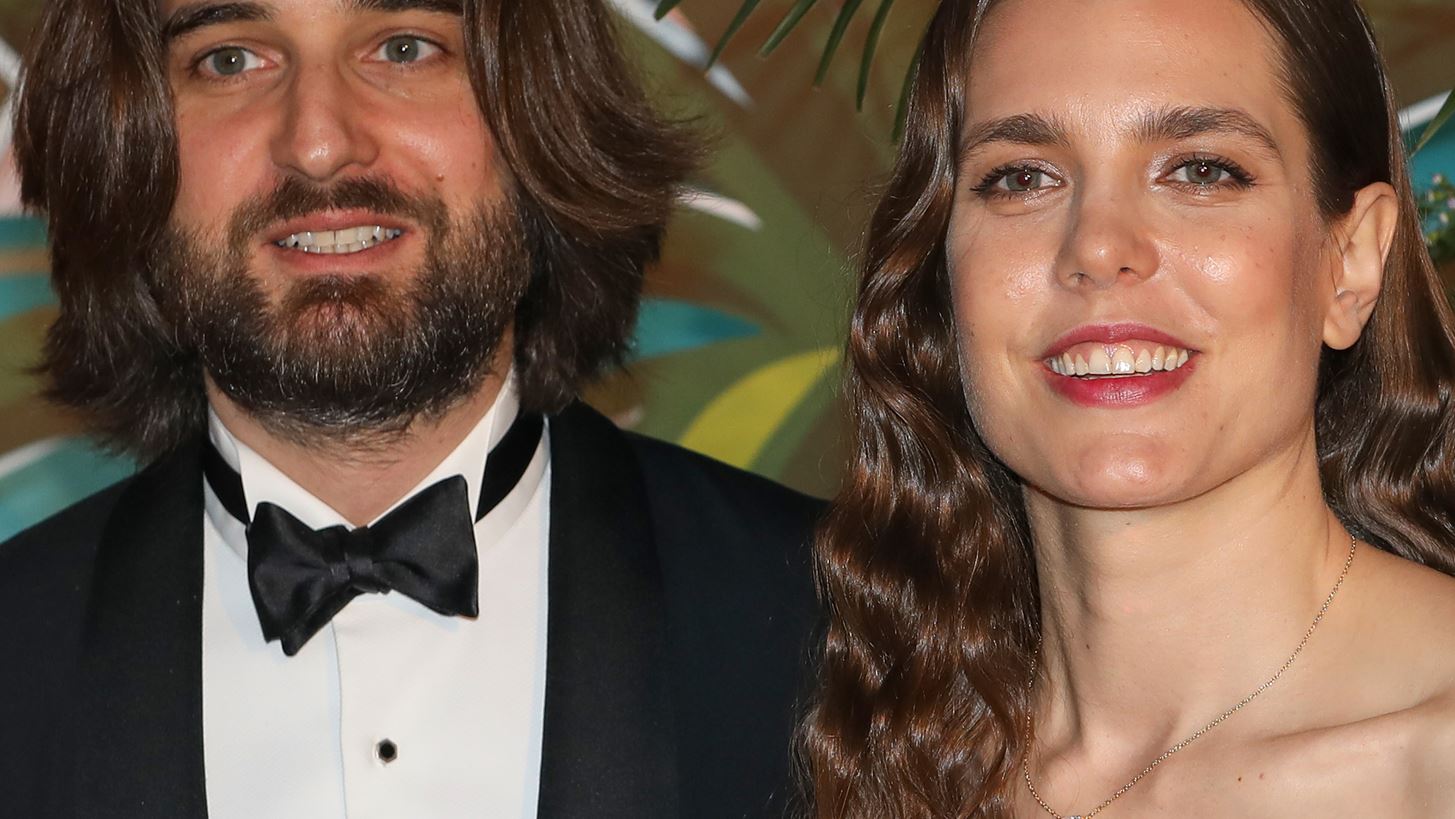 &#x3A0;&#x3CE;&#x3C2; &#x3B7; Charlotte Casiraghi &#x3C4;&#x3AF;&#x3BC;&#x3B7;&#x3C3;&#x3B5; &#x3C4;&#x3B7;&#x3BD; Grace Kelly &#x3C3;&#x3C4;&#x3BF;&#x3BD; &#x3B3;&#x3AC;&#x3BC;&#x3BF; &#x3C4;&#x3B7;&#x3C2;