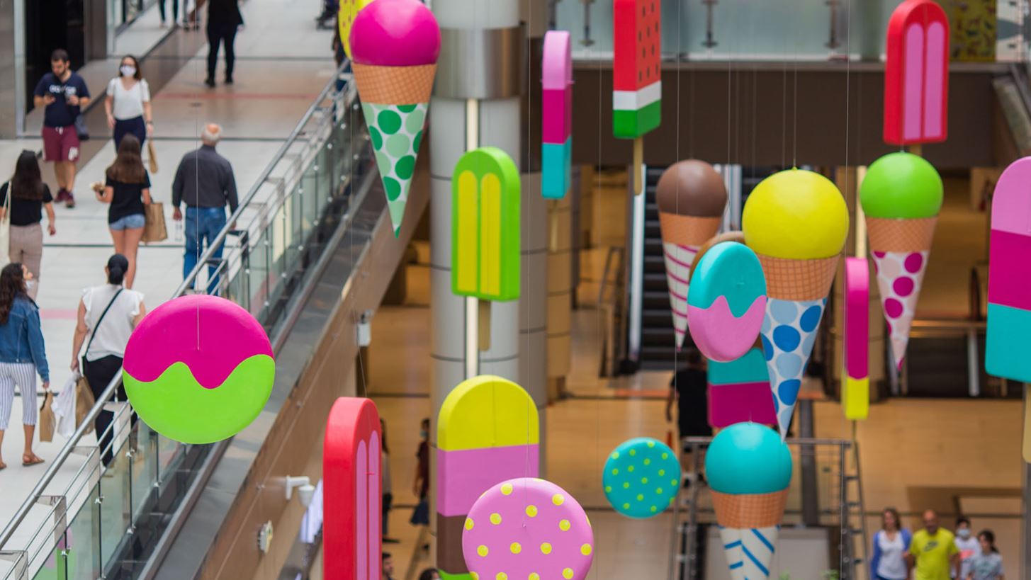 &#x39A;&#x3B1;&#x3BB;&#x3BF;&#x3BA;&#x3B1;&#x3B9;&#x3C1;&#x3B9;&#x3BD;&#x3AD;&#x3C2; &#x3B5;&#x3BA;&#x3C0;&#x3C4;&#x3CE;&#x3C3;&#x3B5;&#x3B9;&#x3C2; &#x3C3;&#x3C4;&#x3BF; The Mall Athens