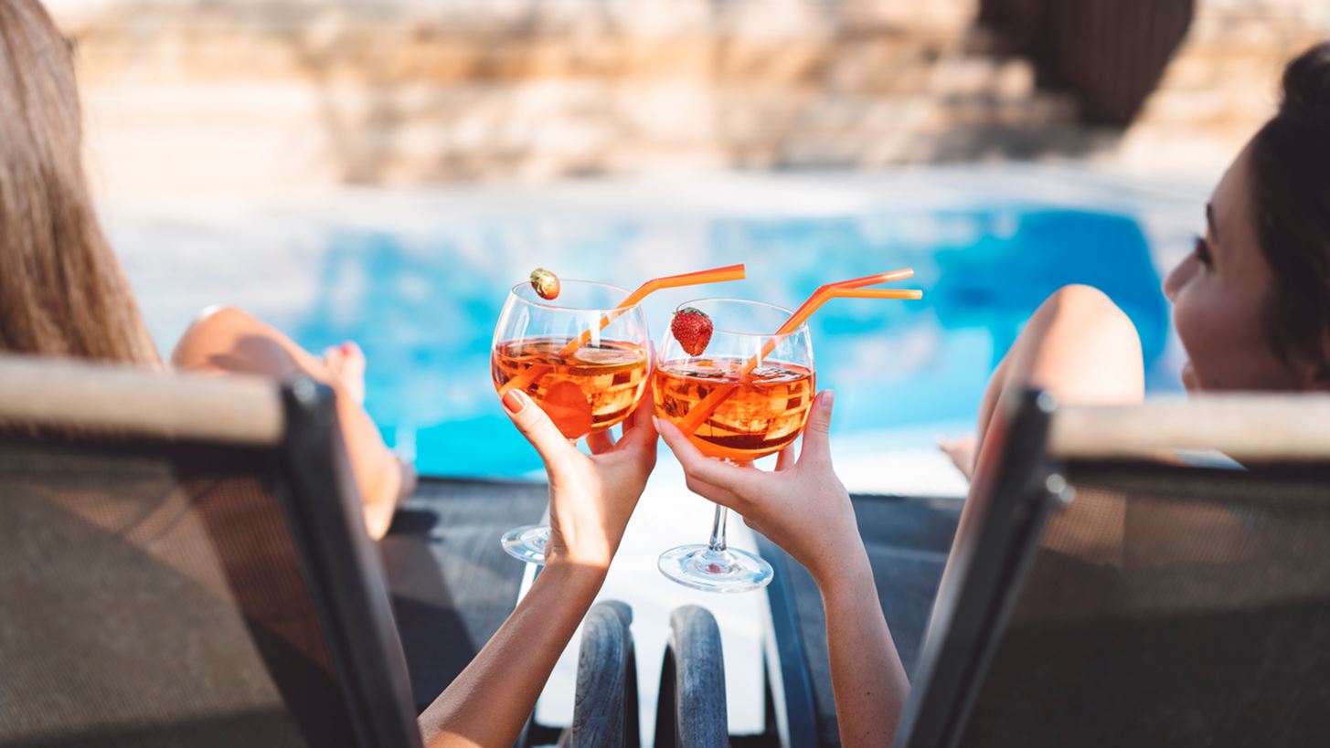 Διατροφή| Πώς θα αποφύγεις τις παγίδες του μπαρ στις διακοπές