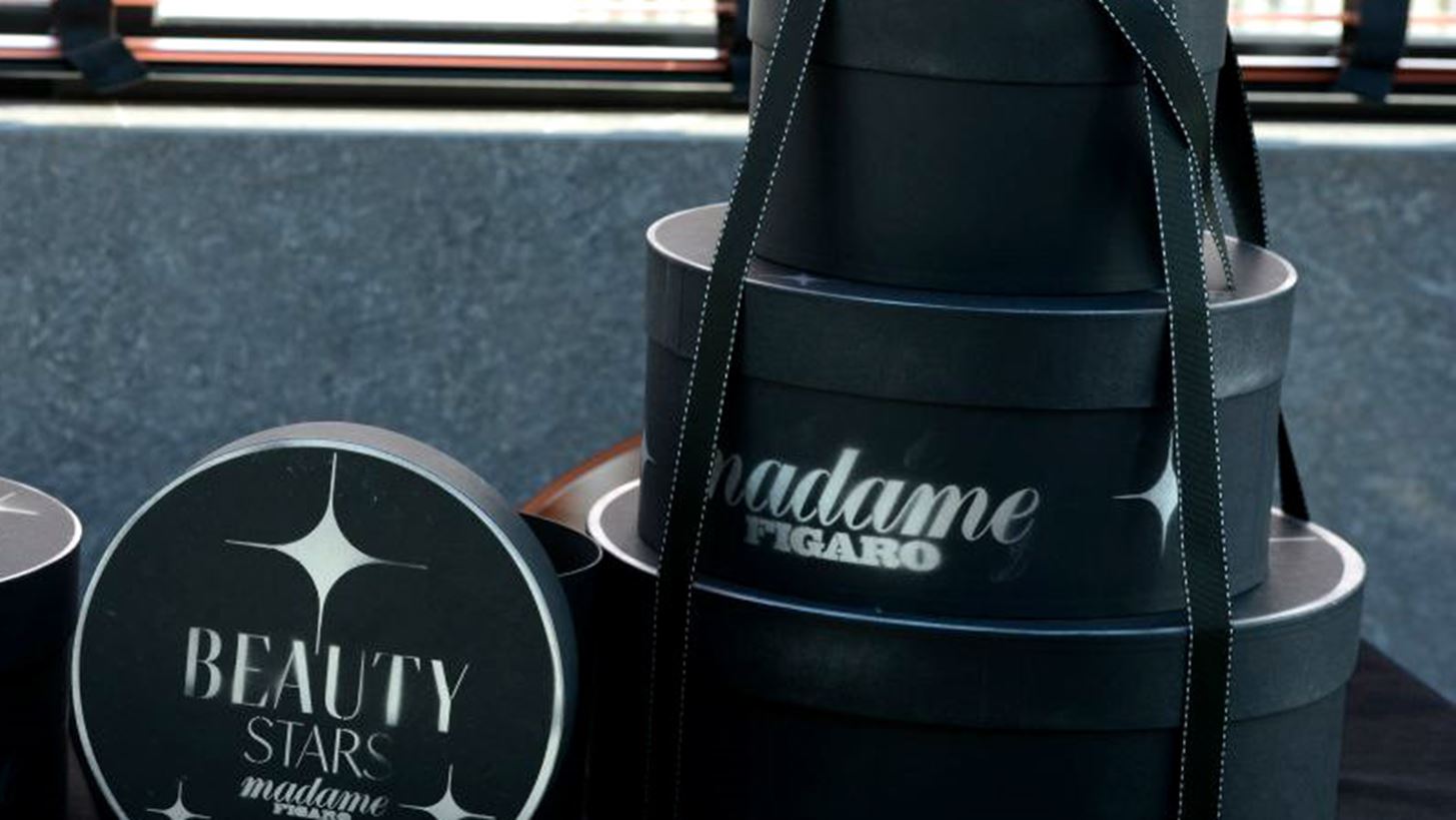 Beauty Stars by Madame Figaro | &#x39F; &#x3C0;&#x3B9;&#x3BF; viral &#x3B8;&#x3B5;&#x3C3;&#x3BC;&#x3CC;&#x3C2; &#x3BF;&#x3BC;&#x3BF;&#x3C1;&#x3C6;&#x3B9;&#x3AC;&#x3C2; &#x3BC;&#x3CC;&#x3BB;&#x3B9;&#x3C2; &#x3BE;&#x3B5;&#x3BA;&#x3AF;&#x3BD;&#x3B7;&#x3C3;&#x3B5;