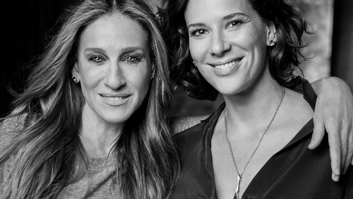&#x3A4;&#x3BF; &#x3BD;&#x3AD;&#x3B1; &#x3B2;&#x3AE;&#x3BC;&#x3B1; &#x3C4;&#x3B7;&#x3C2; Sarah Jessica Parker, &#x3C4;&#x3B7; &#x3C6;&#x3AD;&#x3C1;&#x3BD;&#x3B5;&#x3B9; &#x3BB;&#x3AF;&#x3B3;&#x3BF; &#x3C0;&#x3B9;&#x3BF; &#x3BA;&#x3BF;&#x3BD;&#x3C4;&#x3AC; &#x3C3;&#x3C4;&#x3B7;&#x3BD; Carrie Bradshaw