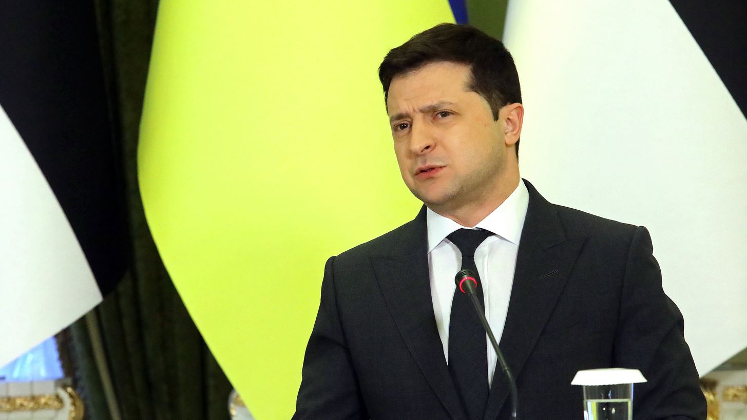 Volodymyr Zelensky | &#x397; &#x3B6;&#x3C9;&#x3AE; &#x3C4;&#x3BF;&#x3C5; &#x3C3;&#x3B1;&#x3BD; &#x3C3;&#x3B5;&#x3BD;&#x3AC;&#x3C1;&#x3B9;&#x3BF; &#x3C4;&#x3B1;&#x3B9;&#x3BD;&#x3AF;&#x3B1;&#x3C2; - &#x39F; &#x3BA;&#x3C9;&#x3BC;&#x3B9;&#x3BA;&#x3CC;&#x3C2; &#x3B7;&#x3B8;&#x3BF;&#x3C0;&#x3BF;&#x3B9;&#x3CC;&#x3C2; &#x3C0;&#x3BF;&#x3C5; &#x3AD;&#x3B3;&#x3B9;&#x3BD;&#x3B5; &#x3A0;&#x3C1;&#x3CC;&#x3B5;&#x3B4;&#x3C1;&#x3BF;&#x3C2; &#x3C4;&#x3B7;&#x3C2; &#x39F;&#x3C5;&#x3BA;&#x3C1;&#x3B1;&#x3BD;&#x3AF;&#x3B1;&#x3C2;